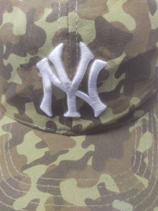 New York Yankees Vintage New York Yankees x Budweiser Camo Cap Hat Size ONE SIZE - 3 Thumbnail