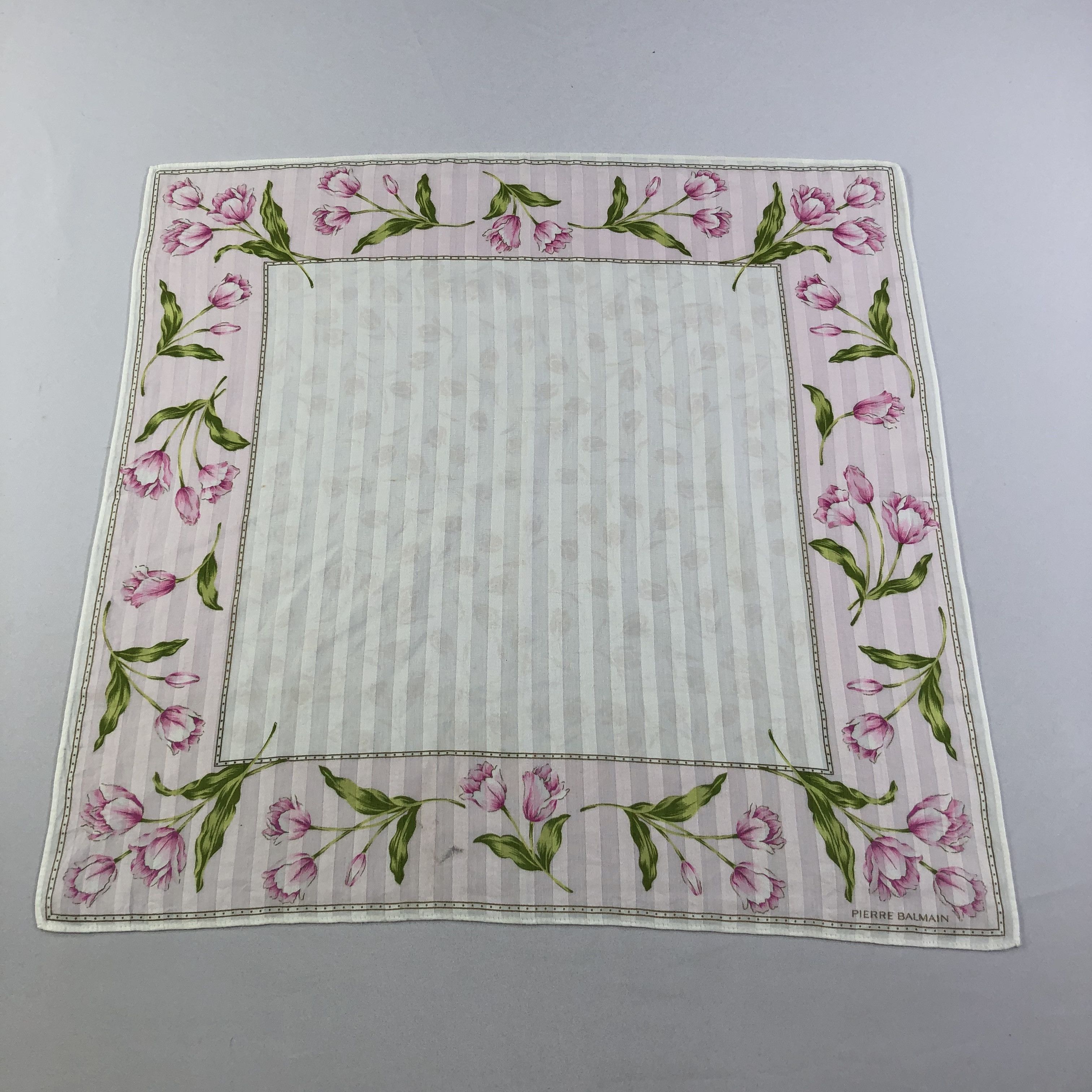 Pierre Balmain × Vintage Pierre Balmain Floral Handkerchief Neckerchief Bandana H2147 Size ONE SIZE - 1 Thumbnail