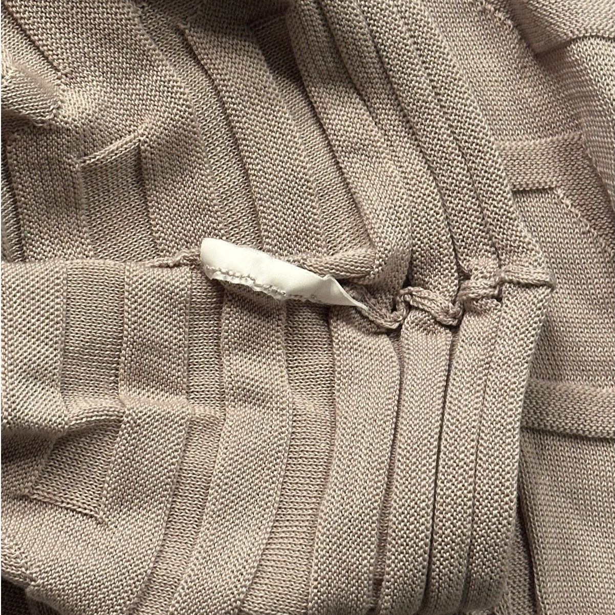 Gianfranco Ferre Archival Geometric Texture Knit Pullover IT 56 Beige Italian Size US XL / EU 56 / 4 - 7 Thumbnail
