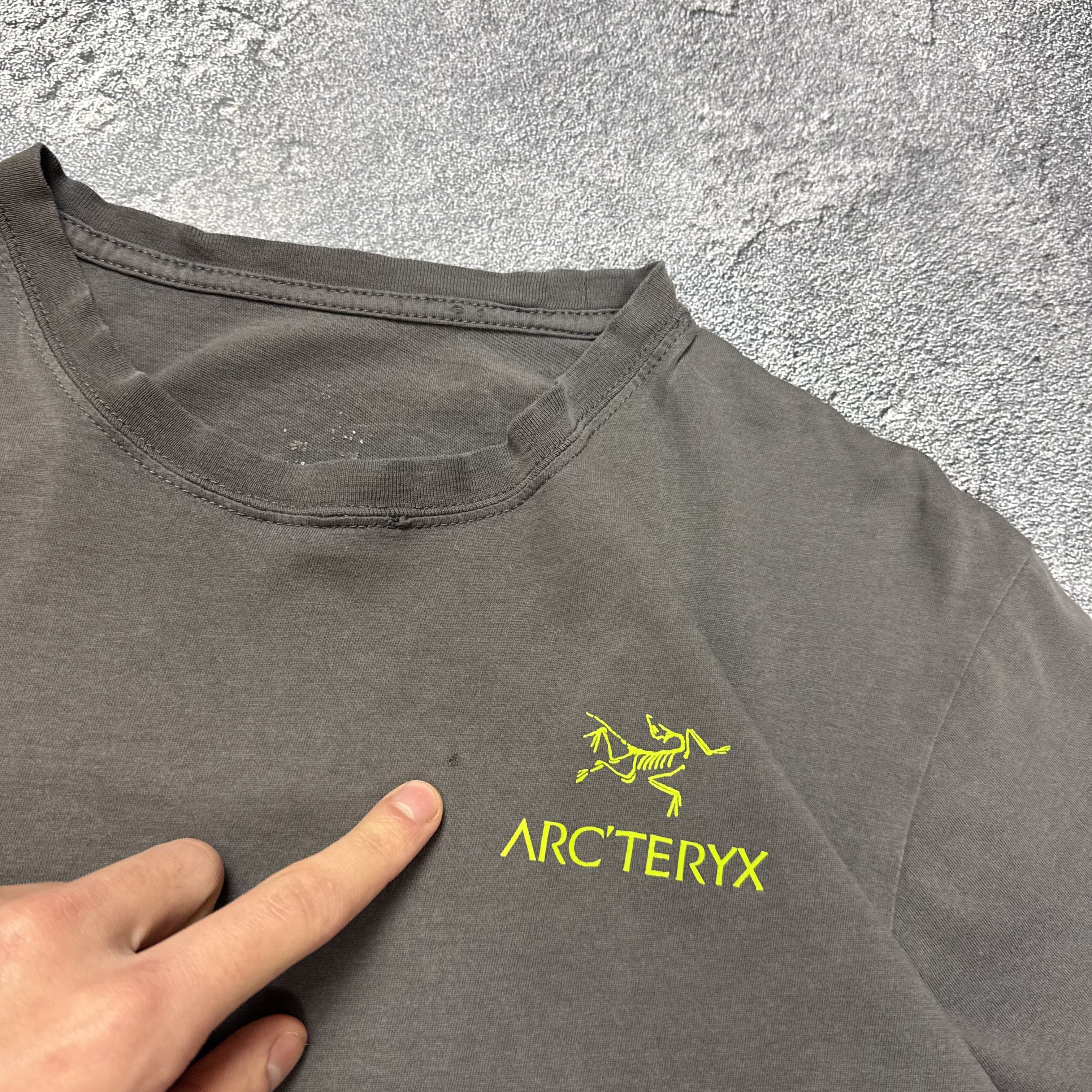 Arc'teryx Arc'Teryx Dark Grey Logo T-Shirt Size US M / EU 48-50 / 2 - 3 Thumbnail