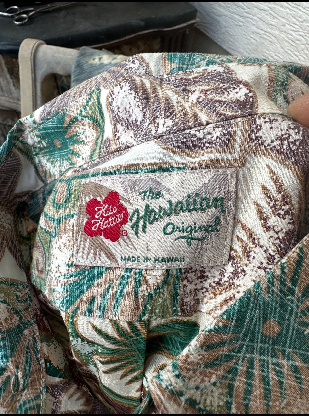Hilo Hattie New Hilo Hattie Men’s L Shirt Hawaiian Shirt 3/4 Button Size US L / EU 52-54 / 3 - 5 Thumbnail