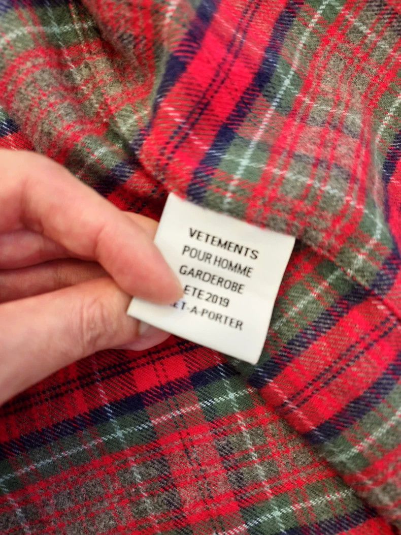 Vetements Vetements Short-Sleeve Checkered Shirt with Small Holes Size US L / EU 52-54 / 3 - 5 Thumbnail