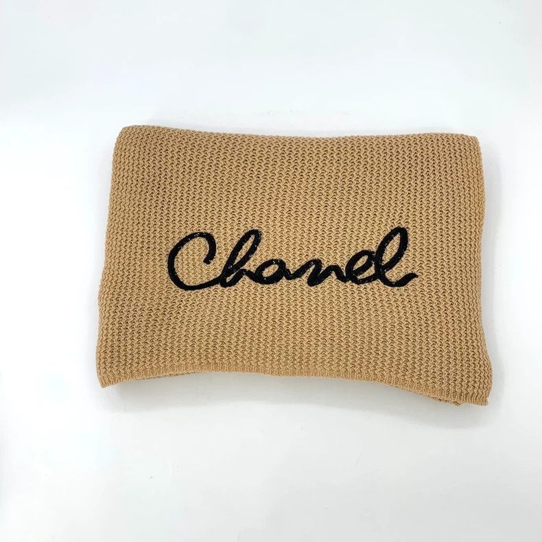 Chanel Beige Chanel Logo Knit Cashmere Scarf-dmc Size ONE SIZE - 1 Thumbnail