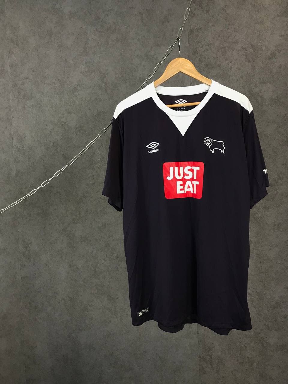 Umbro Derby County soccer jersey sportswear Umbro tee Size US XXL / EU 58 / 5 - 1 Thumbnail