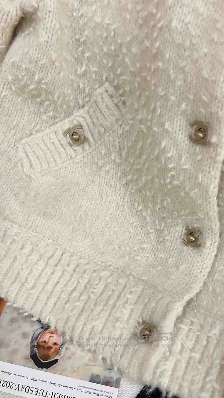 Chanel Chanel Milk white three-pocket schoolbag buckle cashmere c Size XXS / US 00 / IT 34 - 3 Thumbnail