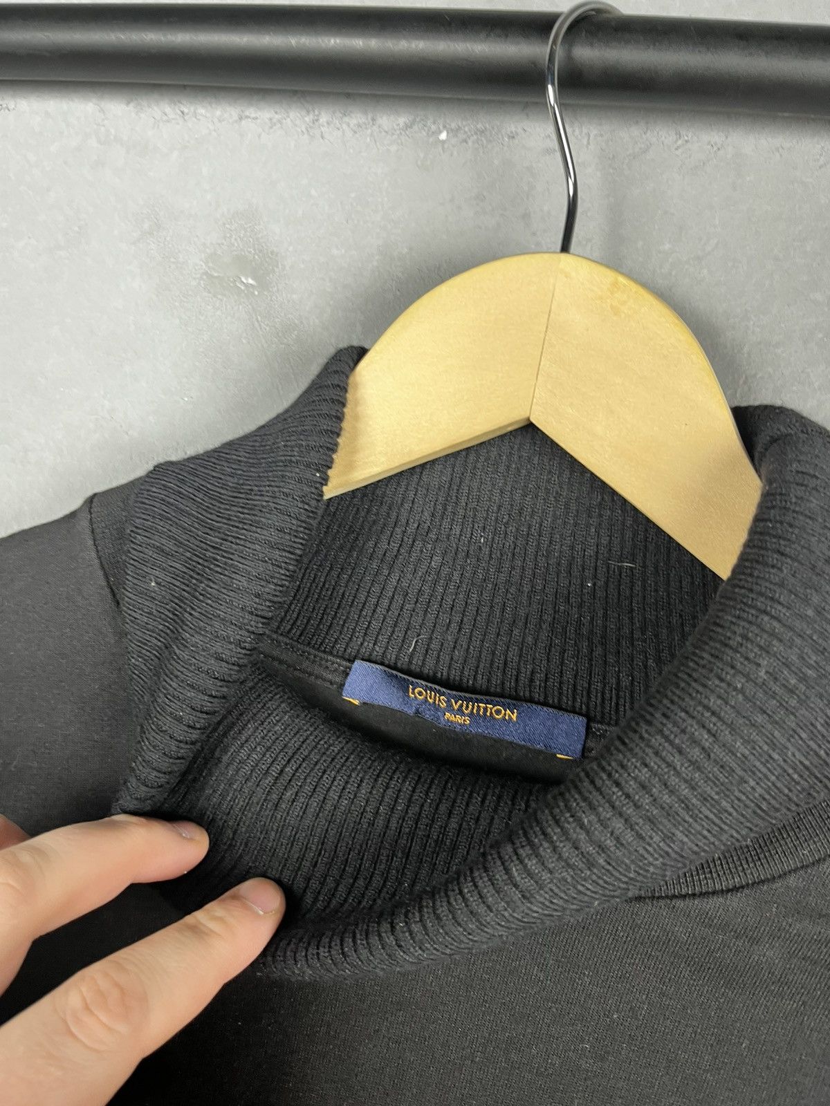 Louis Vuitton Louis Vuitton I Have A Dream Turtleneck Sweatshirt japan Size US XL / EU 56 / 4 - 20 Thumbnail