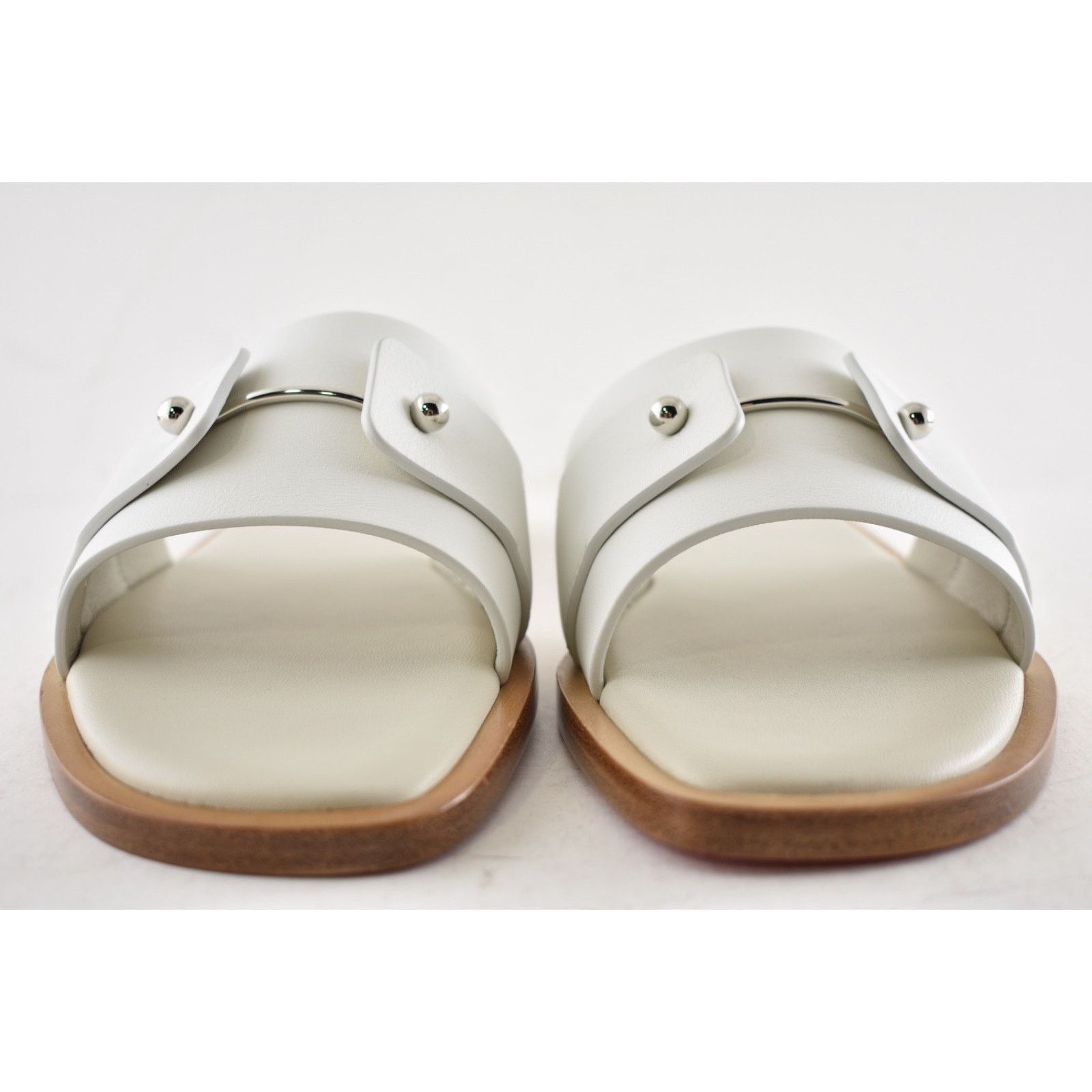 Christian Louboutin Christian Louboutin Chambelimule White Slide Sandal 38.5 Size US 8.5 / IT 38.5 - 9 Thumbnail