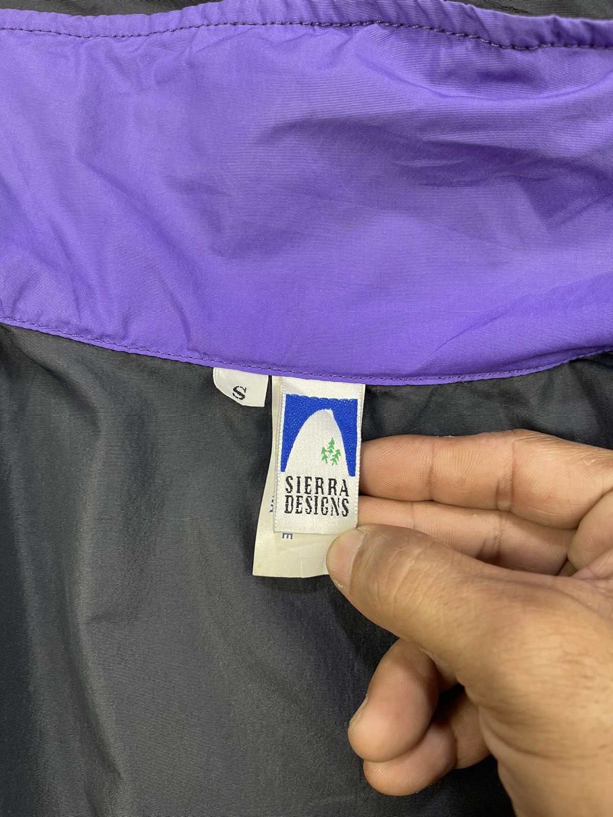 Sierra Designs Vtg 90s Sierra Design Back Pocket Nylon Jacket Size US S / EU 44-46 / 1 - 12 Thumbnail