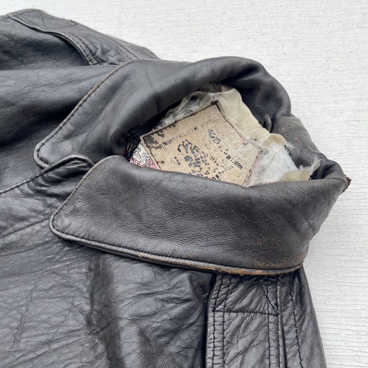 Avirex Distressed Avirex 1989 Heavy Flight Bomber Leather Jacket Size US M / EU 48-50 / 2 - 20 Thumbnail