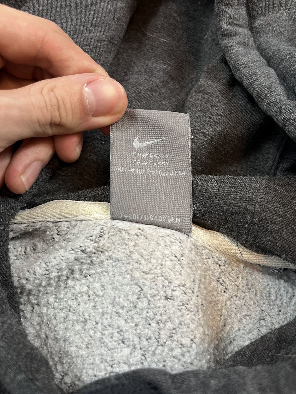 Nike 90’a NIKE BIG CENTR SWOOSH LOGO Y2K RARE HOODIE RETRO Size US L / EU 52-54 / 3 - 4 Thumbnail