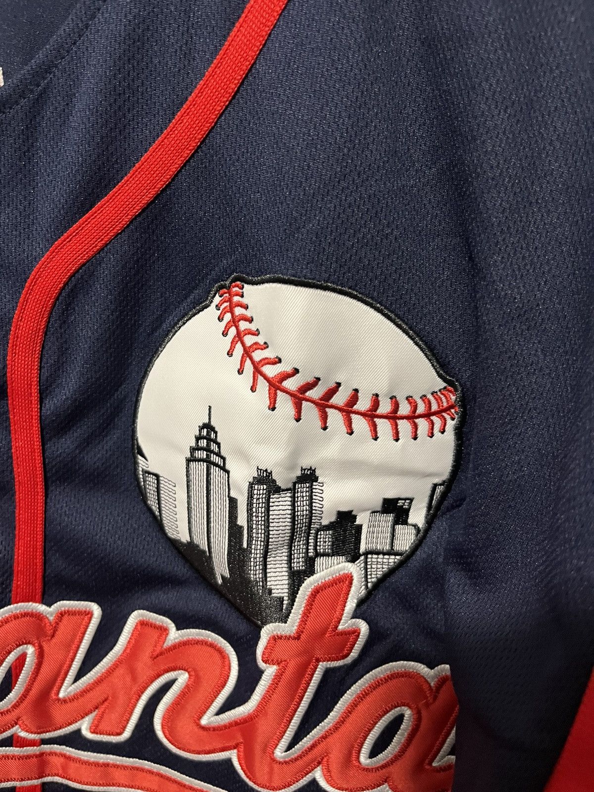 Vintage MLB Braves Jersey Size US L / EU 52-54 / 3 - 4 Thumbnail