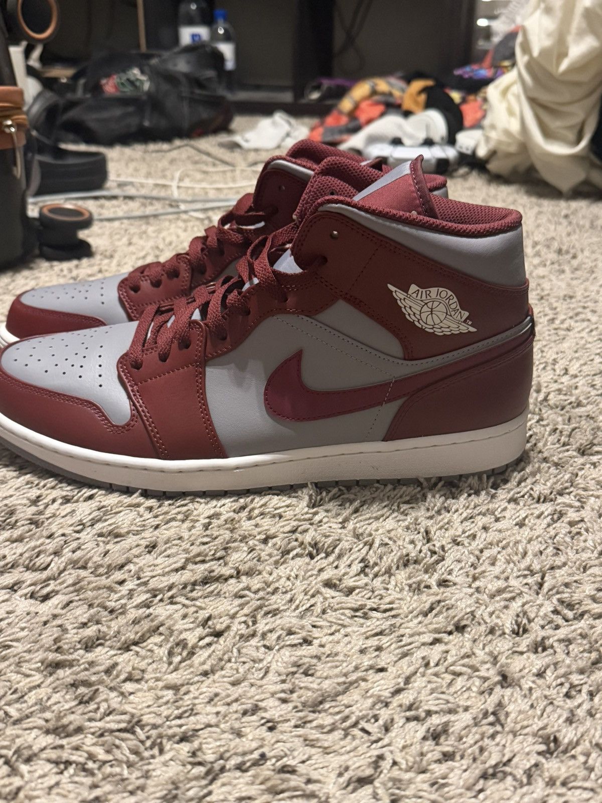 Jordan Brand Air Jordan 1 mid burgandy and gray Size US 13 / EU 46 - 3 Thumbnail