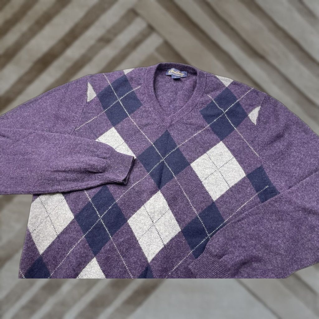 Brooks Brothers **BROOKS BROTHERS XL WOOL V-NECK CLASSIC PULLOVER** User: BROOKS BROTHERS XL WOOL V-NECK CLASSIC PULLOVER Size US XL / EU 56 / 4 - 1 Thumbnail