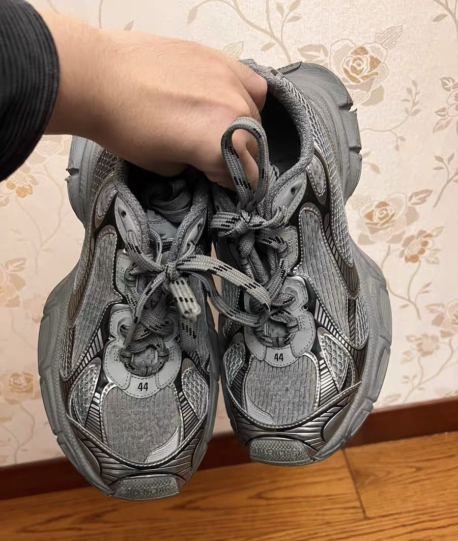 Balenciaga Balenciaga 3XL, Silver Grey Size US 10 / EU 43 - 2 Thumbnail