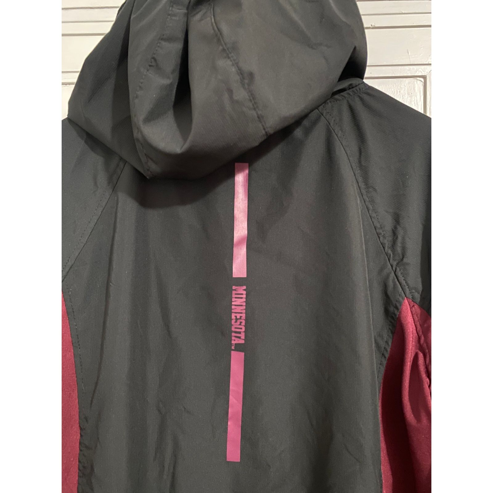 NCAA Minnesota Golden Gophers Women's Full-Zip Windbreaker Sz XL Size XL / US 12-14 / IT 48-50 - 5 Thumbnail