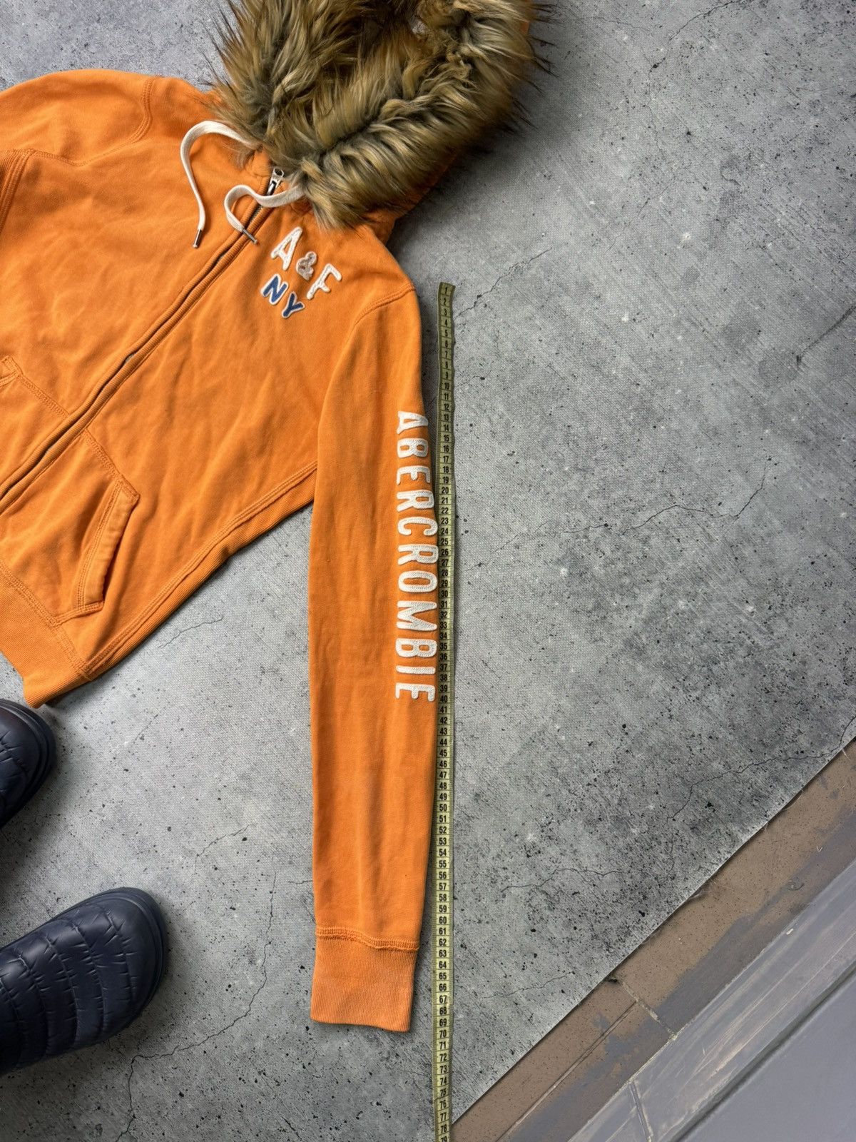 Abercrombie & Fitch Abercrombie & Fitch Y2K LGB IfSixWasNine Faux Fur Zip Hoodie Size L / US 10 / IT 46 - 4 Thumbnail