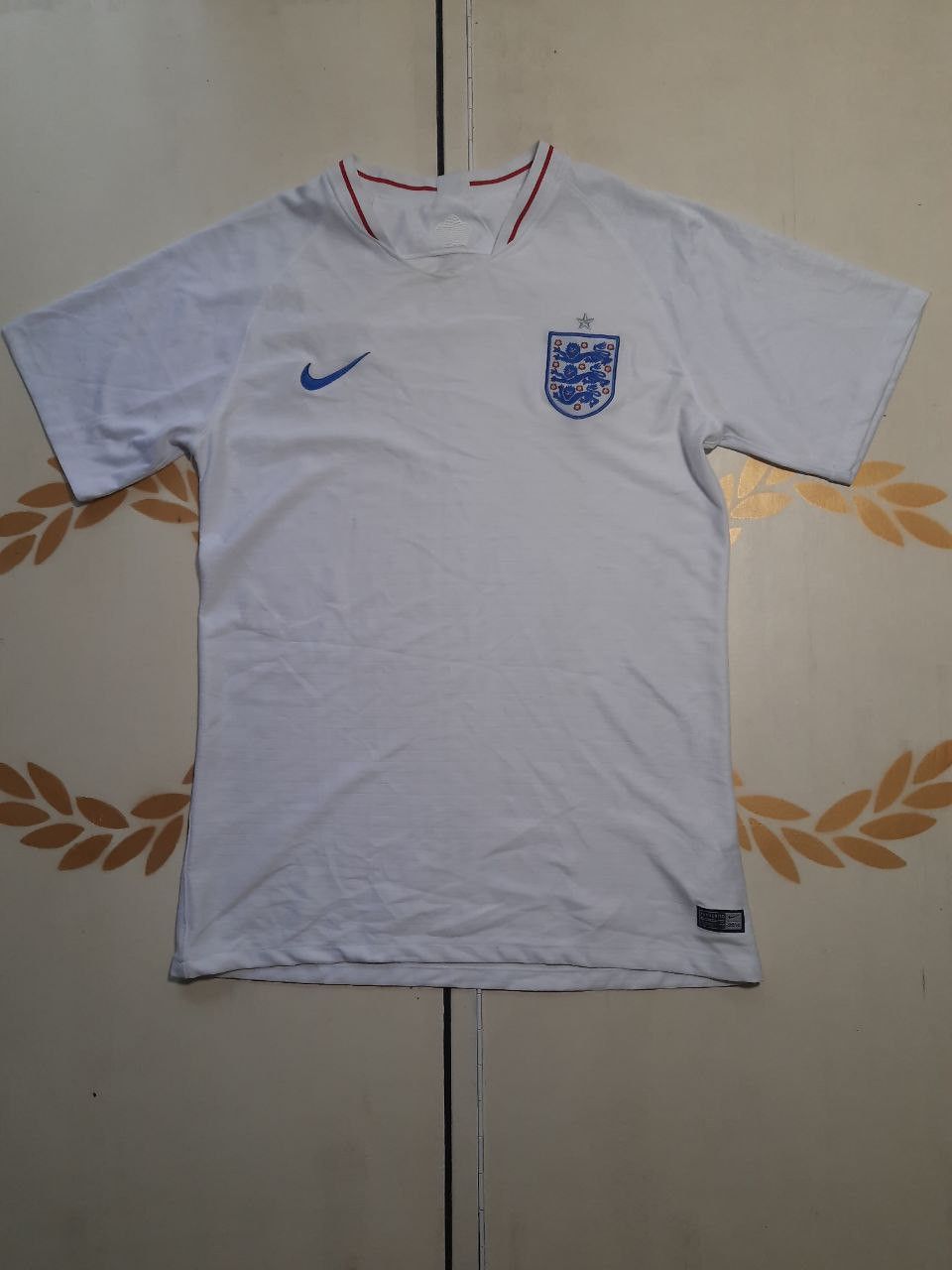 Nike Nike England Jersey 2018 Size US L / EU 52-54 / 3 - 1 Thumbnail