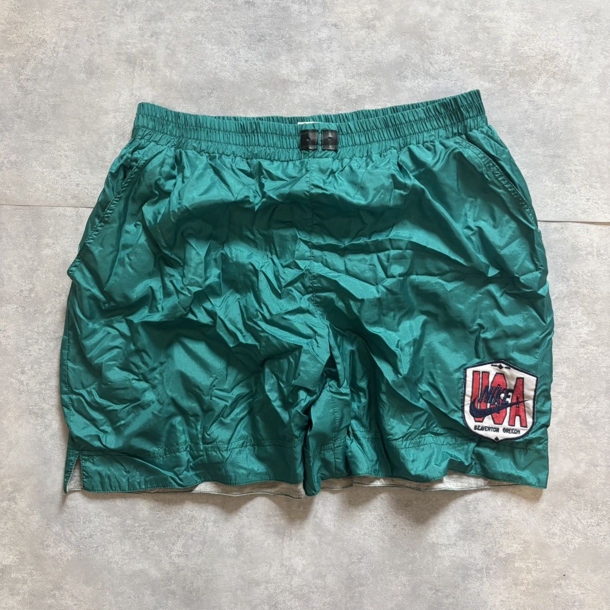 Nike × Vintage Nike vintage shorts Size US 38 / EU 54 - 1 Thumbnail