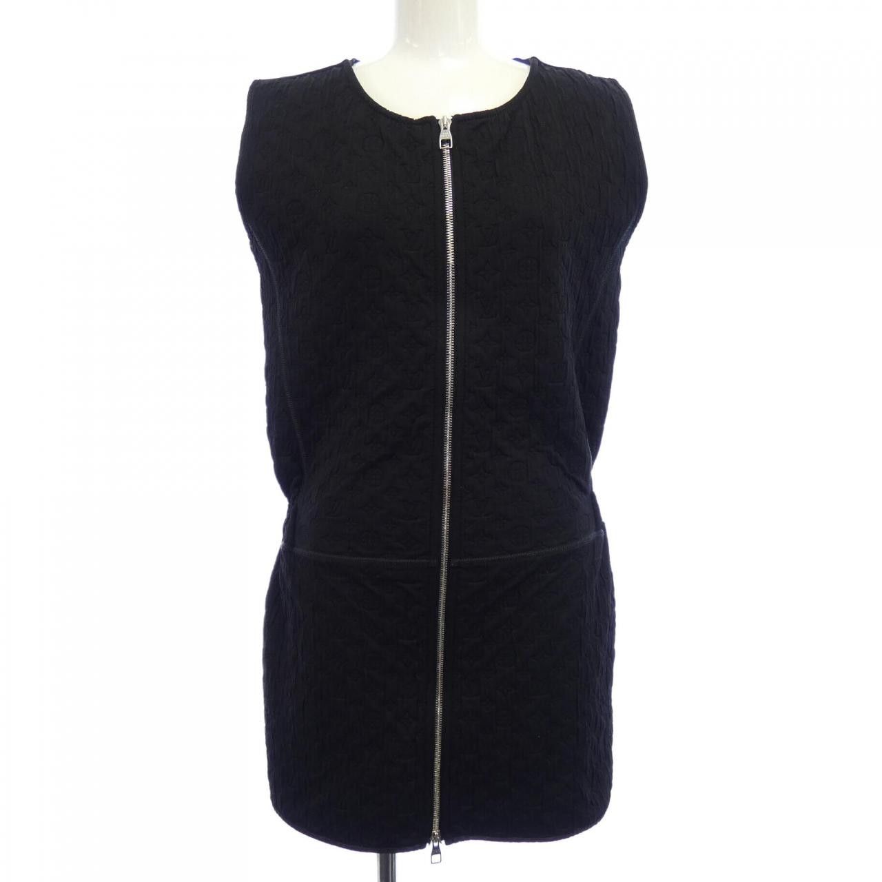 Louis Vuitton Louis Vuitton Louis Vuitton Dress Others Dresses F3DR18P8H DUTY FREE for USA Size ONE SIZE - 1 Thumbnail
