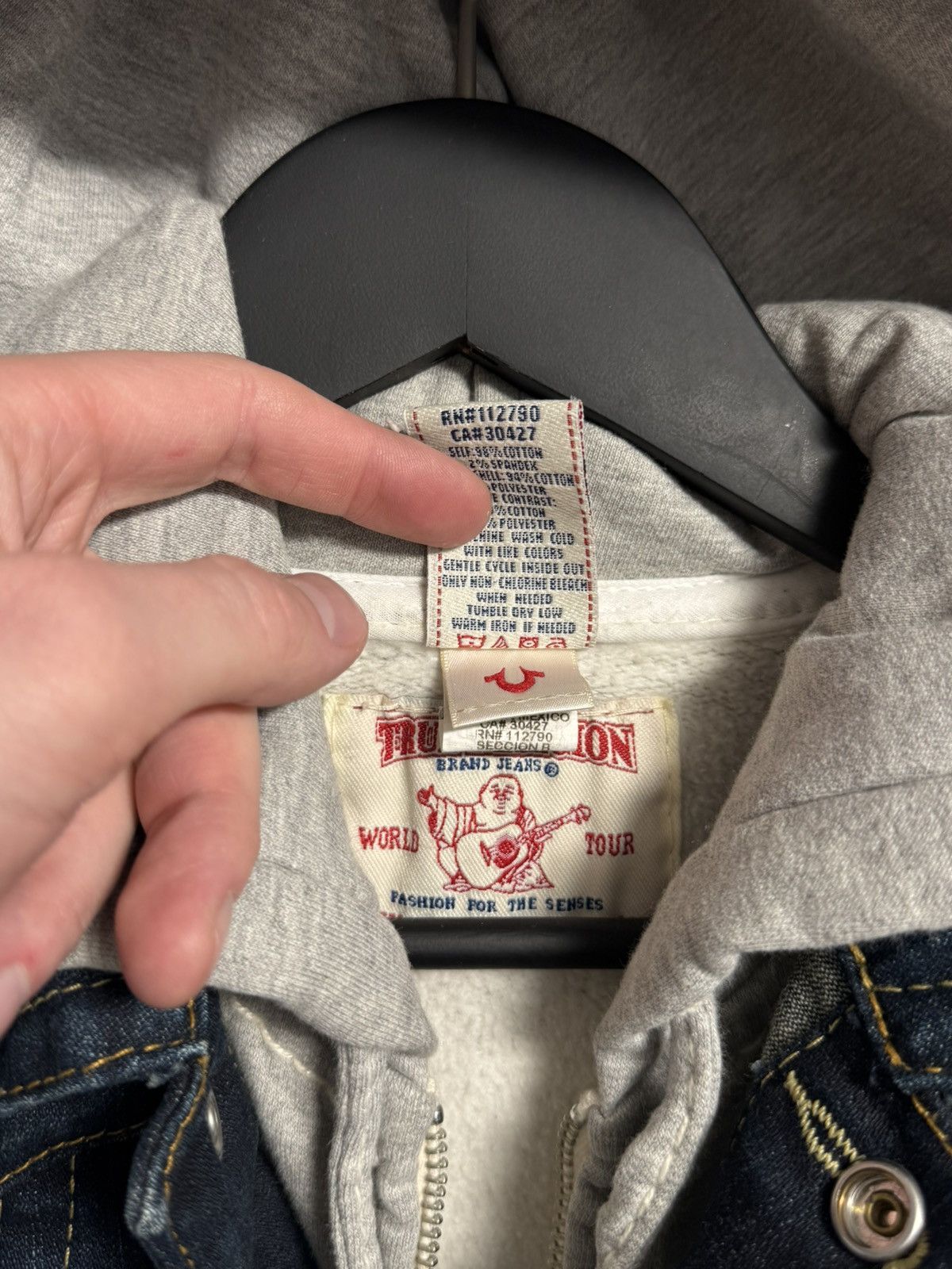 True Religion True Religion Distressed Denim Hooded Jacket size Women’s L Size L / US 10 / IT 46 - 13 Thumbnail