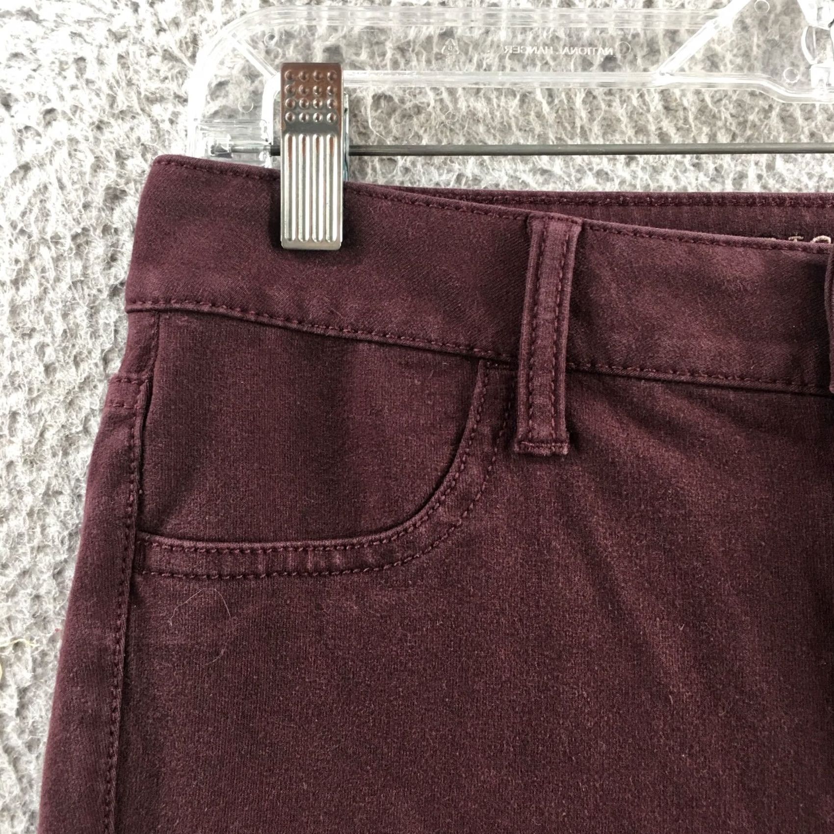 American Eagle Outfitters American Eagle Outfitters Jegging Pants Womens 4 Burgundy Cotton Blend Zip Fly Skinny Pants Boys Womens? Size 27" / US 4 / IT 40 - 3 Thumbnail