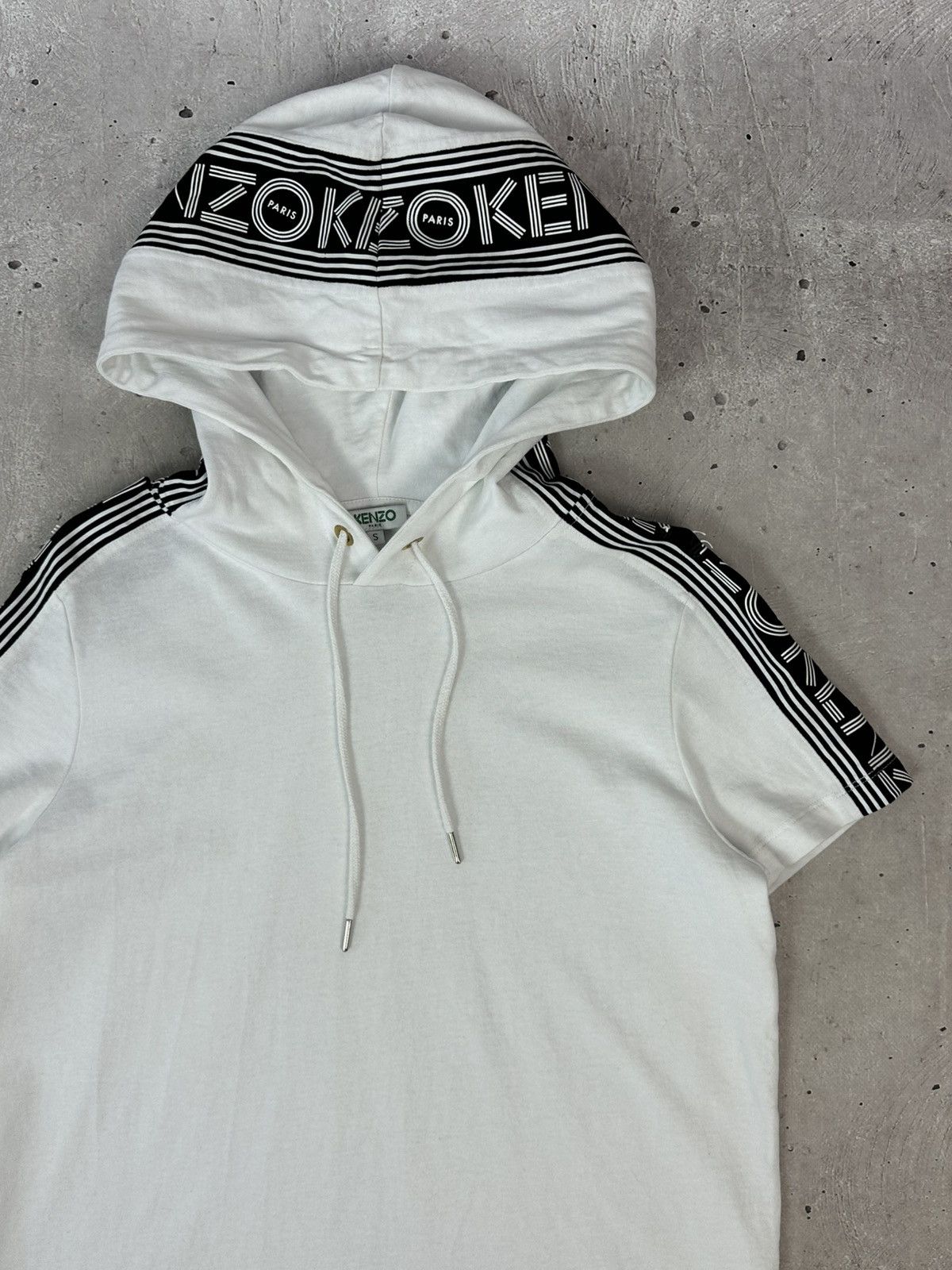 Kenzo × Vintage Kenzo Printed White Hooded Short Sleeve T-shirt Size US S / EU 44-46 / 1 - 3 Thumbnail