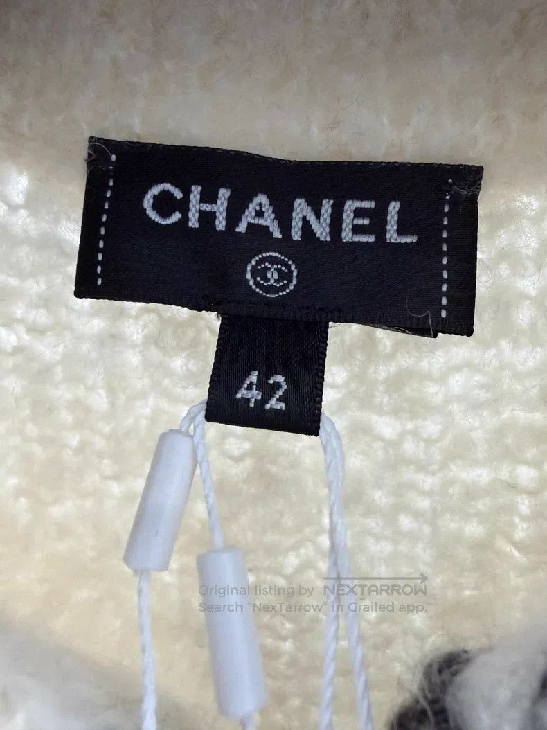 Chanel Chanel Ski Series Doll Leader Bow Diamond Button Top Knitt Size M / US 6-8 / IT 42-44 - 4 Thumbnail