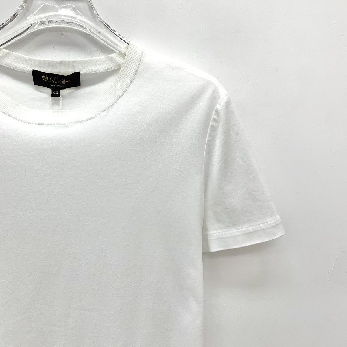 Loro Piana Loro Piana White Logo Embroidered Short Sleeve T-Shirt K26WX Size M / US 6-8 / IT 42-44 - 3 Thumbnail