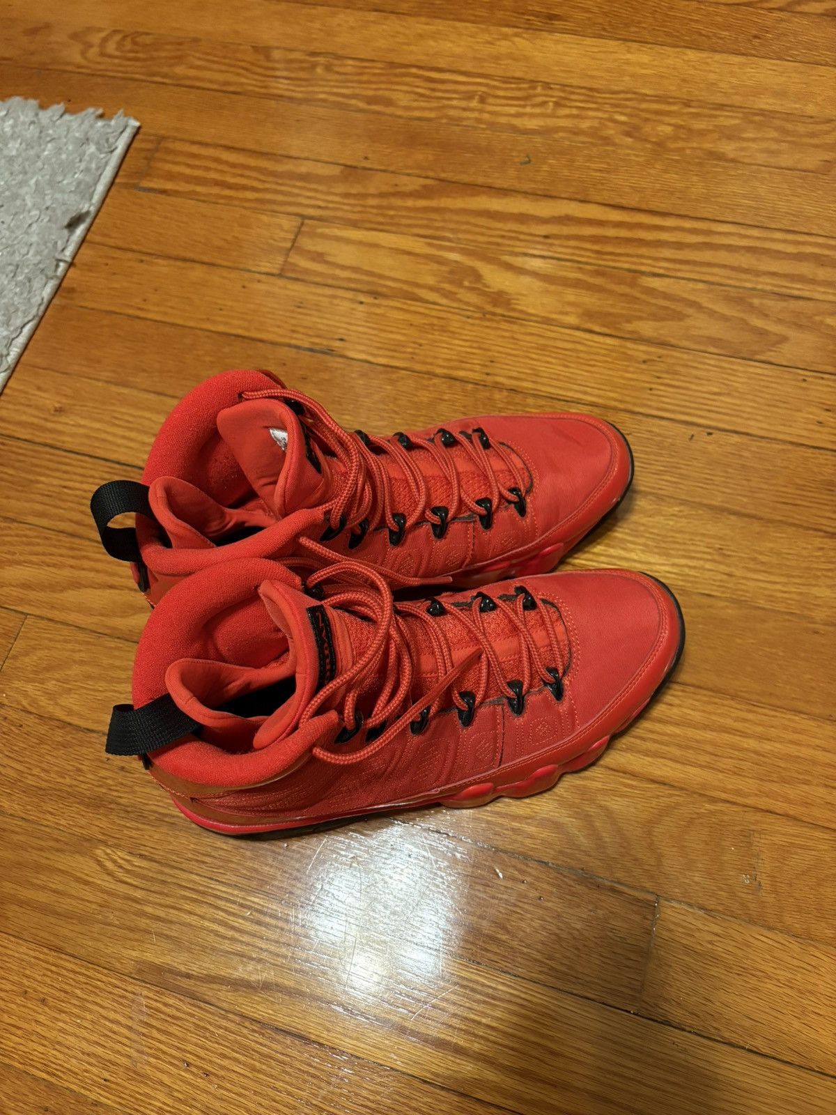Nike Authentic Jordan 9 Chili Red 2022 size 9 Size US 9 / EU 42 - 6 Thumbnail