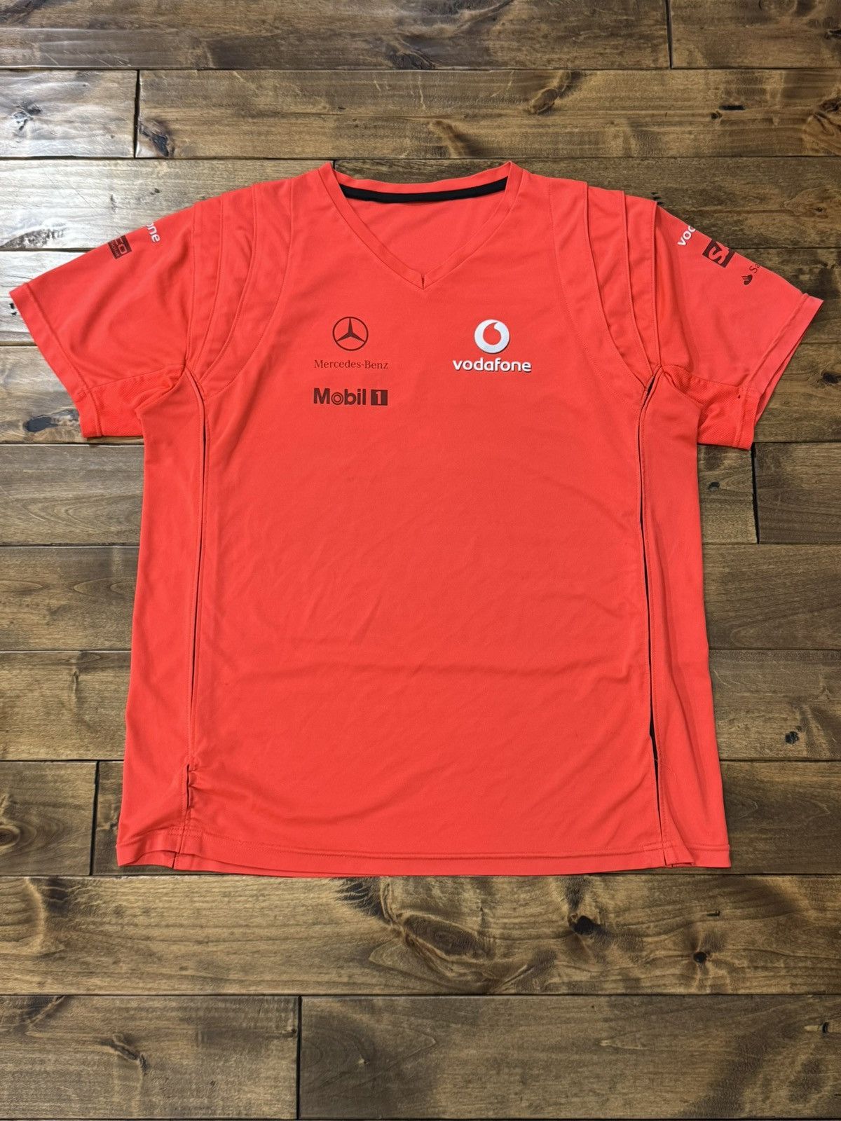 Hugo Boss × Mercedes-Benz Vodafone McLaren Mercedes Formula 1 team shirt Size US L / EU 52-54 / 3 - 1 Thumbnail