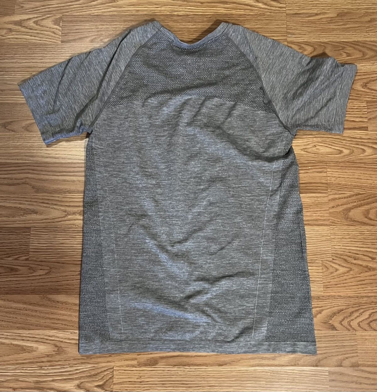 Other Grey athletic shirt vintage Size US M / EU 48-50 / 2 - 2 Thumbnail