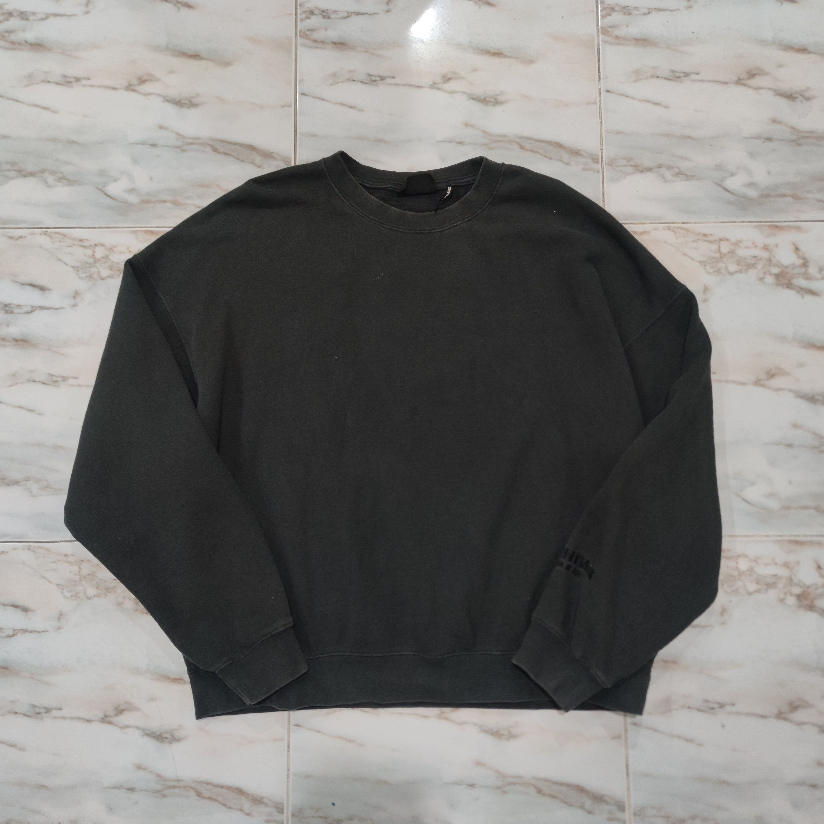 Essentials × Fear of God FEAR OF GOD ESSENTIALS 3M REFLECTIVE CREWNECK SWEATSHIRT Size US L / EU 52-54 / 3 - 7 Thumbnail