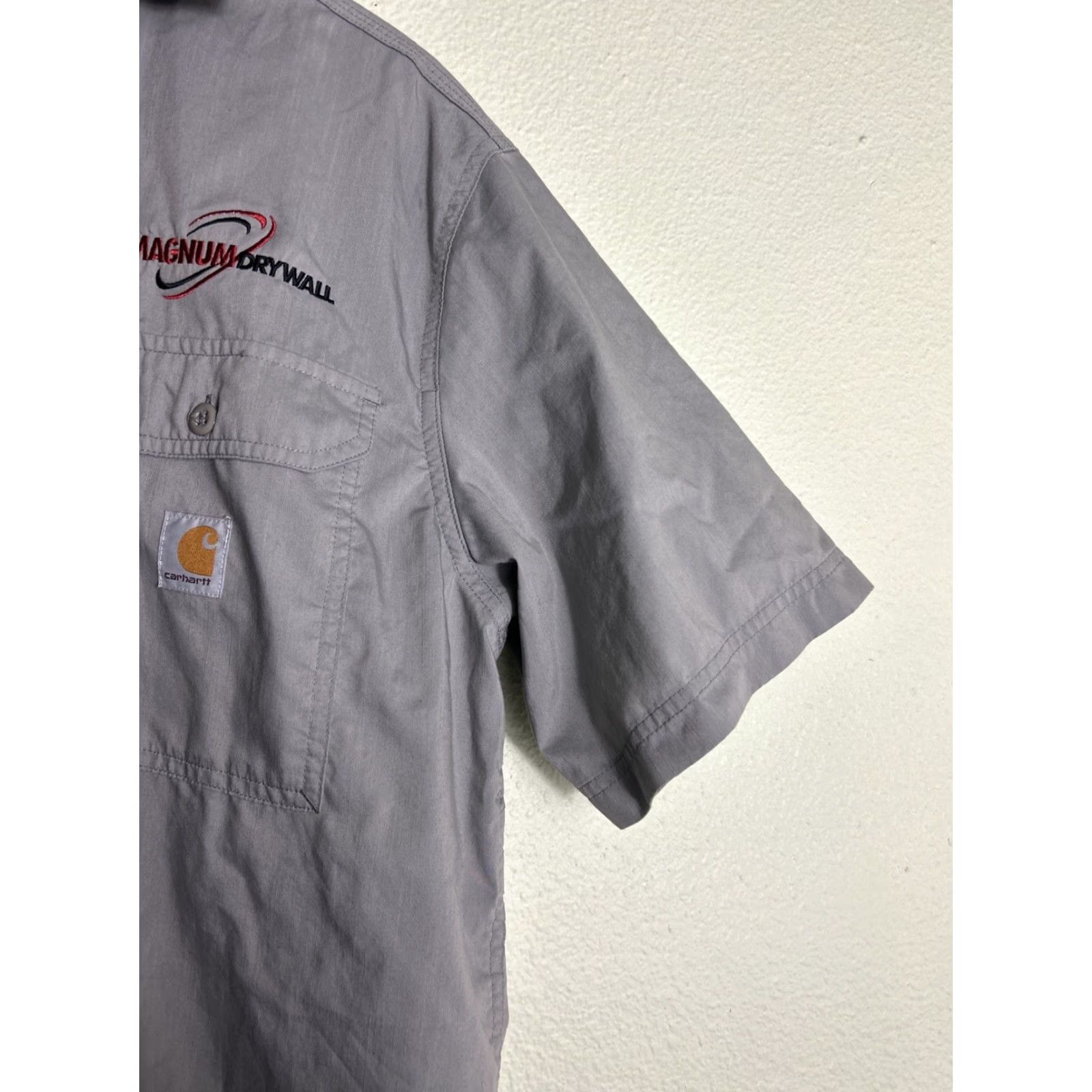 Carhartt Carhartt Force Shirt Mens Large Relaxed Short Sleeve Gray Embroidered Button-Up Collar Workwear Pocket Zip Vented Pockets Outdoor 102417 066 Size US L / EU 52-54 / 3 - 4 Thumbnail
