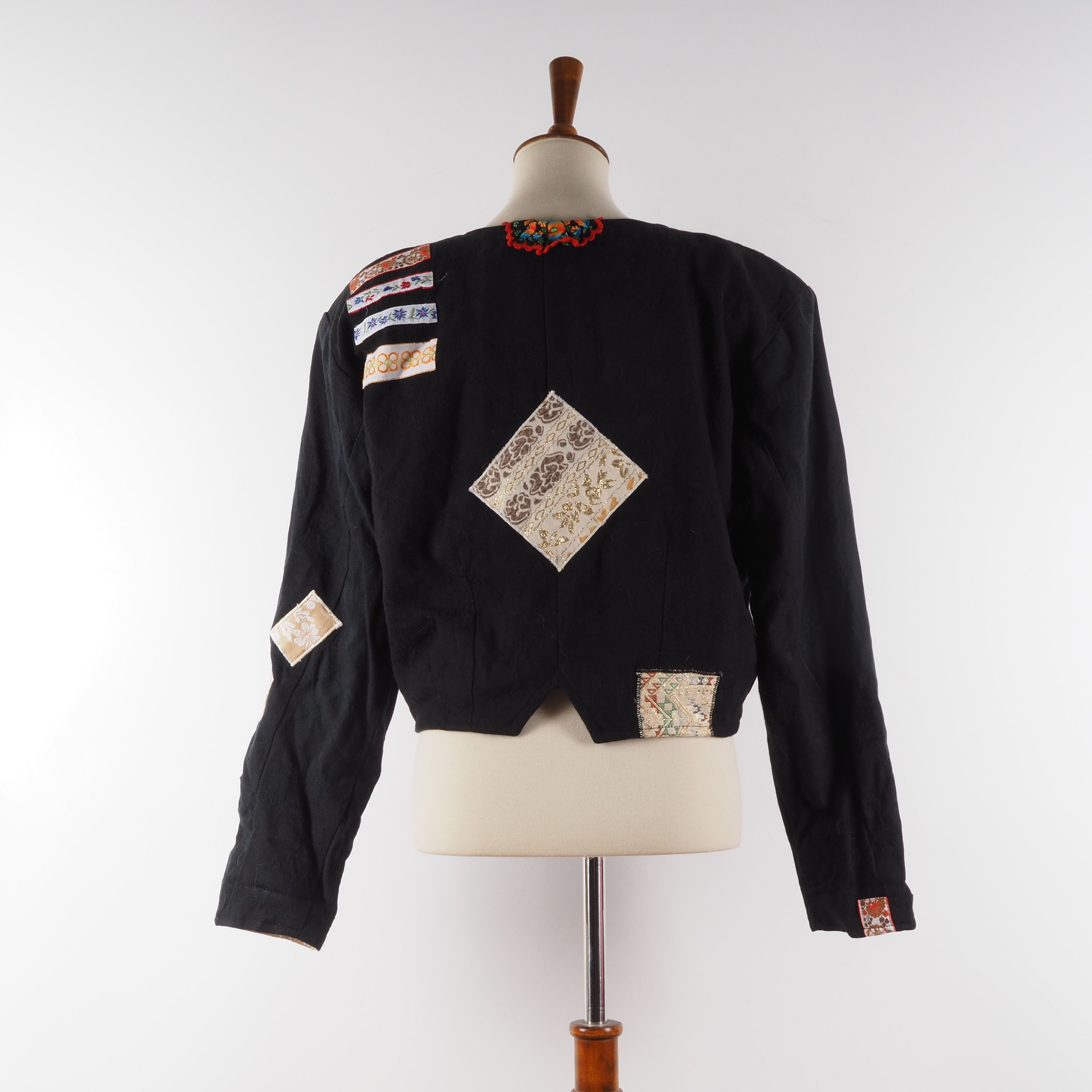 Vintage Paradise Italian Vintage Black Embroidery Patchwork Jacket Size ONE SIZE - 5 Thumbnail
