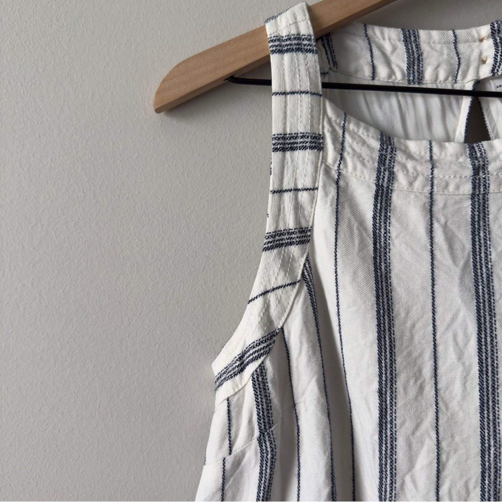 Anthropologie Anthropologie Akemi + Kin White Navy Striped Shift Dress EUC Size XS / US 0-2 / IT 36-38 - 10 Thumbnail
