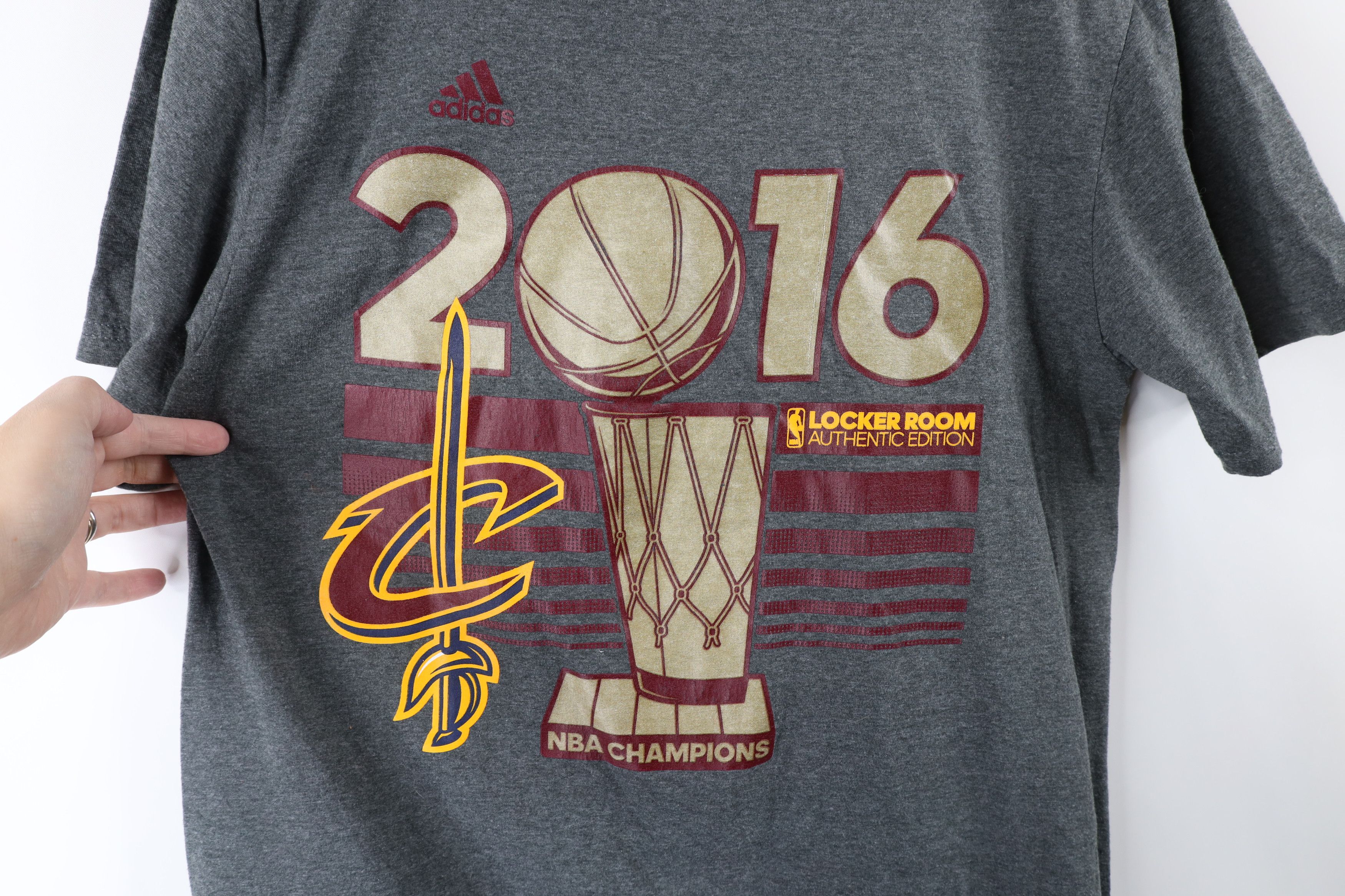 Adidas × Vintage Adidas 2016 Champs Cleveland Cavaliers T-Shirt Lebron Size US M / EU 48-50 / 2 - 4 Thumbnail