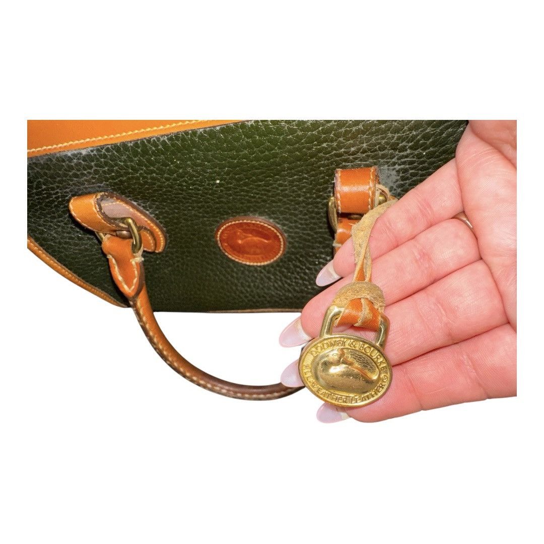 Dooney & Bourke × Vintage Dooney and Bourke Vintage Green and Brown Pebbled Leather Size ONE SIZE - 7 Thumbnail