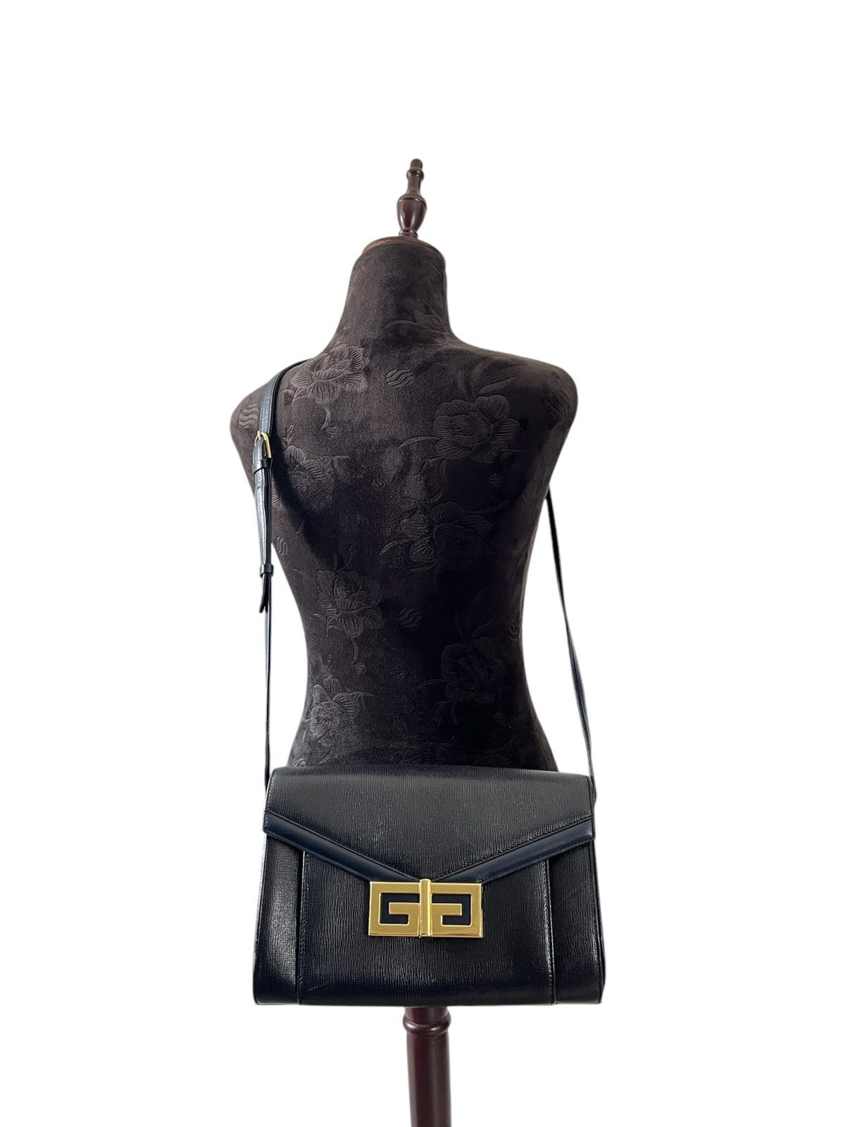 Givenchy 1980 Givenchy Leather Sling Bag Size ONE SIZE - 1 Thumbnail