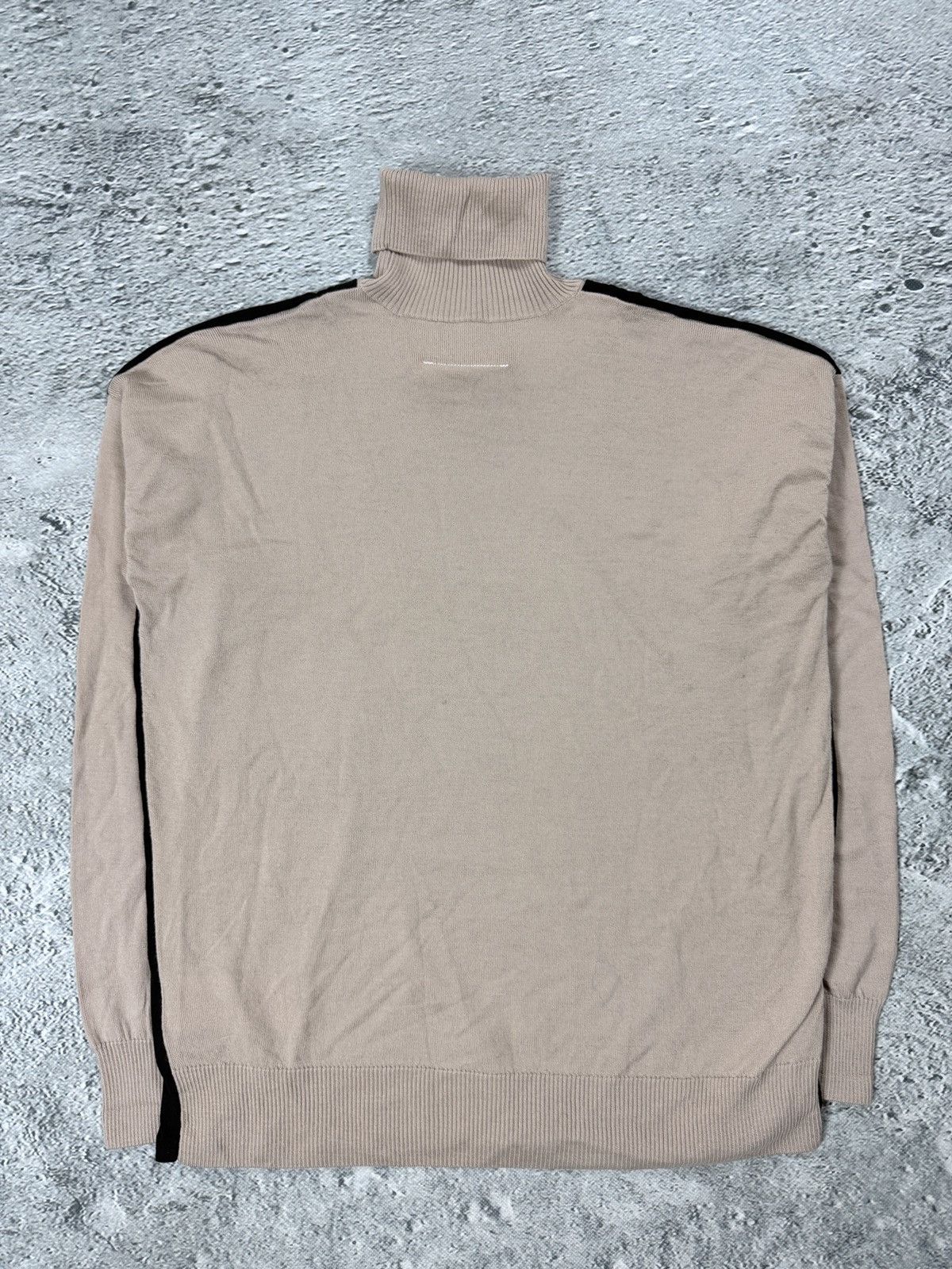 Maison Margiela MM6 Maison Margiela Beige/Black turtleneck sweater T-shirt Size US S / EU 44-46 / 1 - 6 Thumbnail