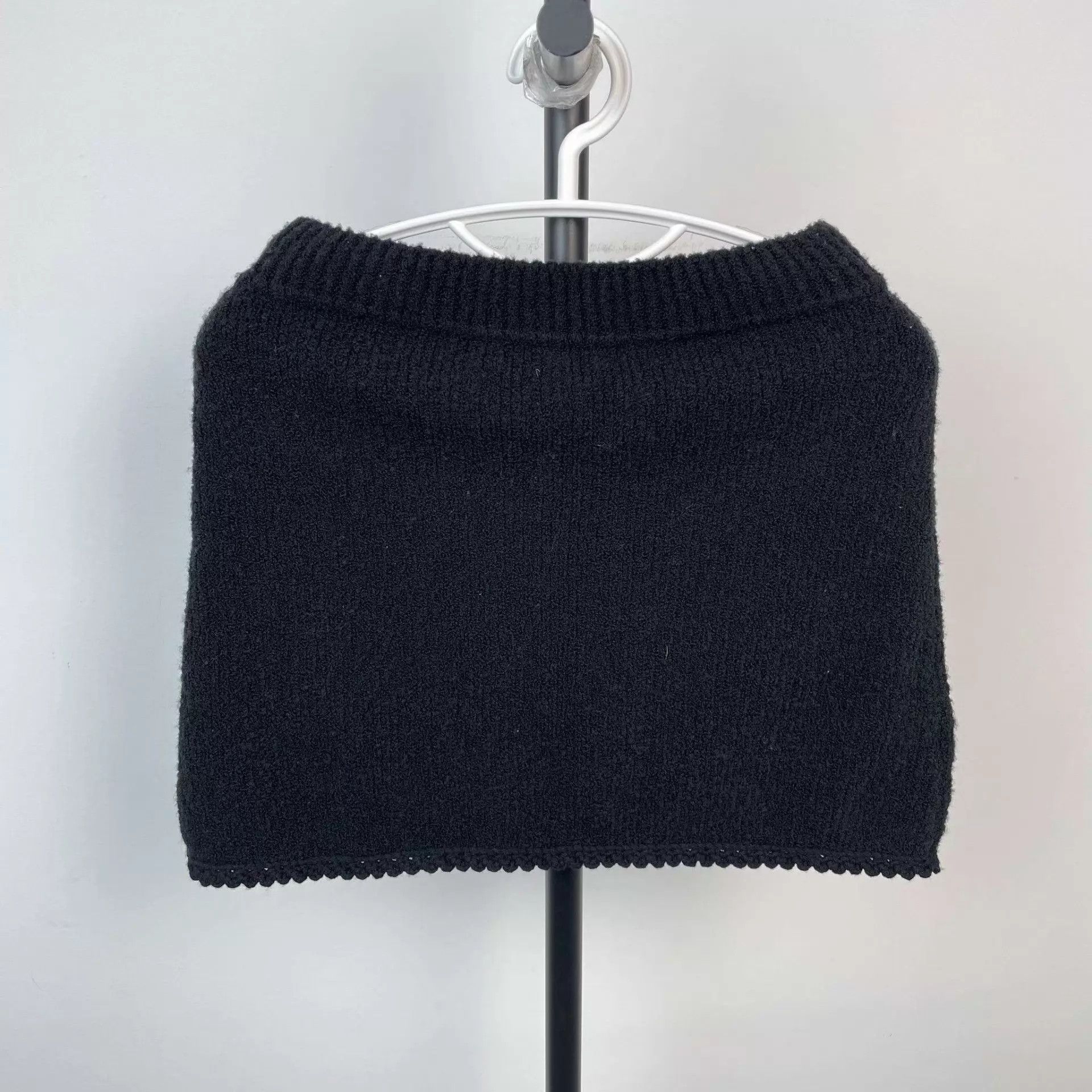 Miu Miu MIU MIU wool mini skirt Size 26" / US 2 / IT 38 - 2 Thumbnail
