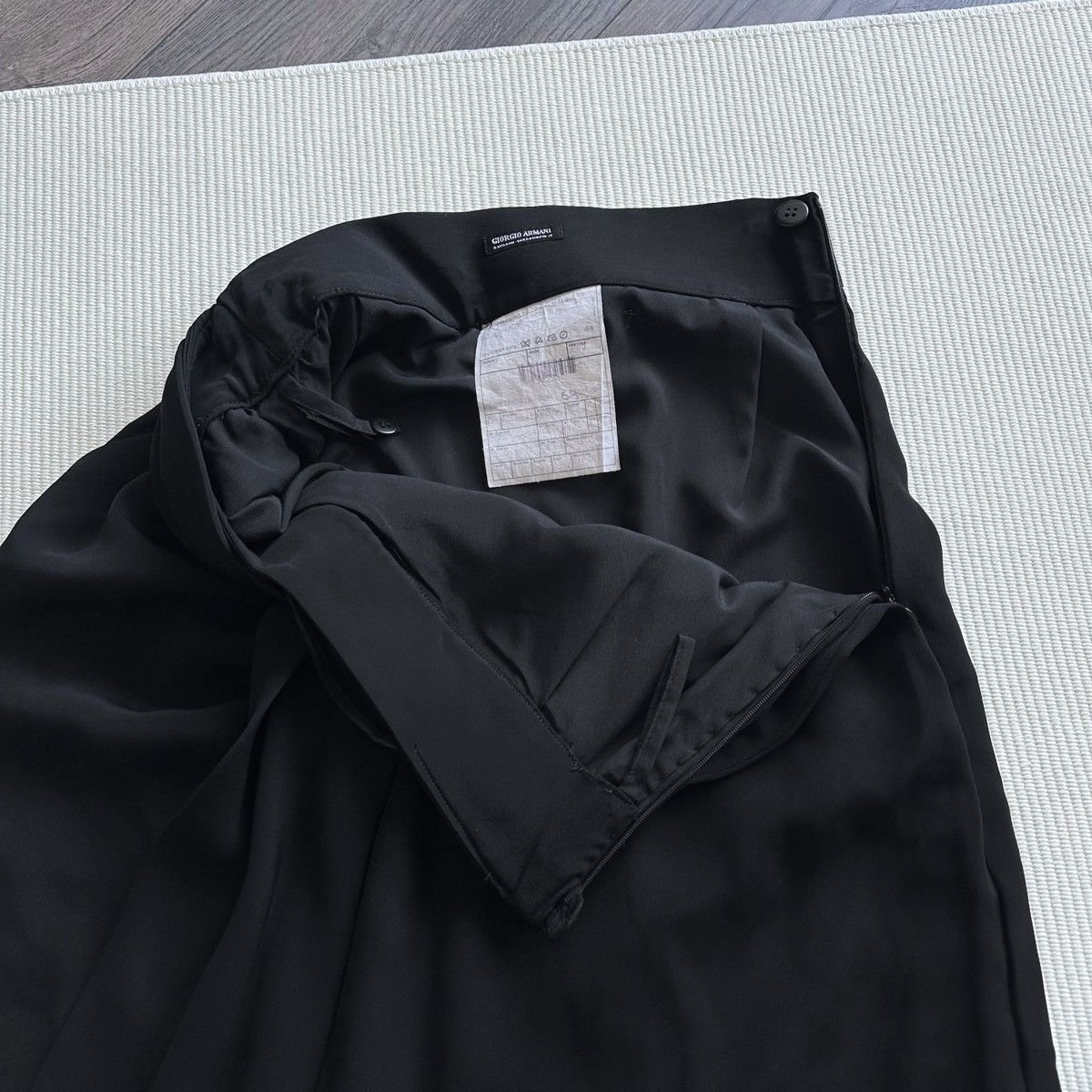 Giorgio Armani Vintage Giorgio Armani Black Label Silk Blend Maxi Skirt Size 26" / US 2 / IT 38 - 5 Thumbnail