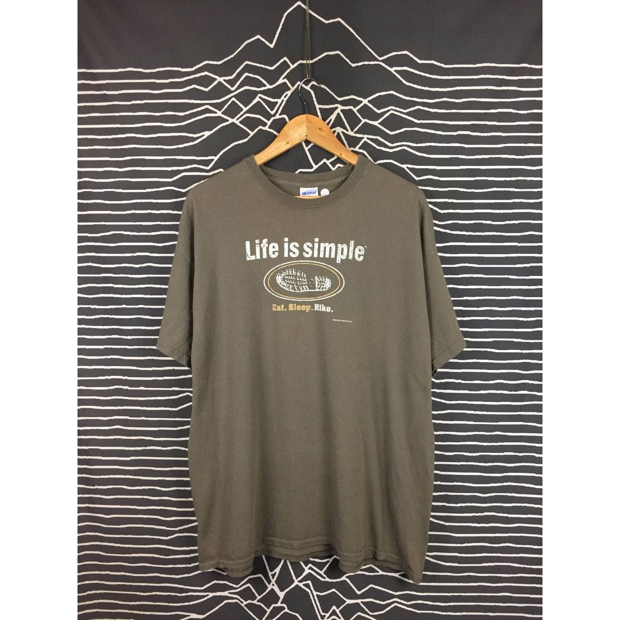 Gildan × Vintage Vtg Y2K Life Is Simple Eat Sleep Hike Camping Hiking Tee Size US XL / EU 56 / 4 - 2 Thumbnail