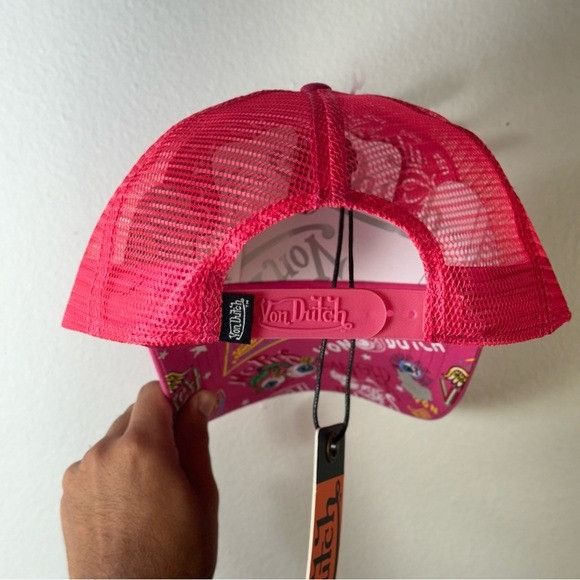 NWT VON DUTCH JAX HOT PINK ALL OVER PRINT TRUCKER HAT