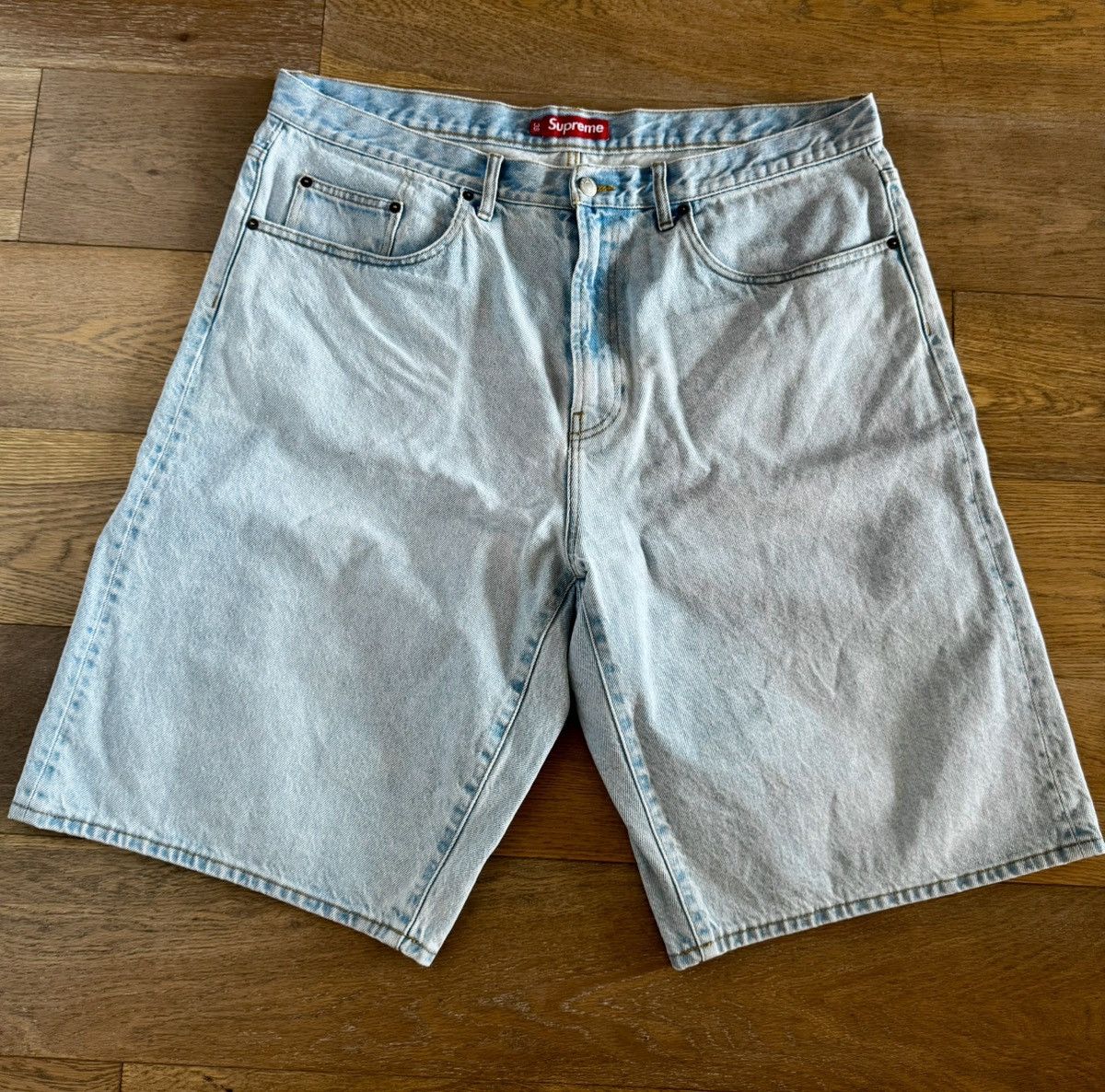 Supreme Supreme Script Baggy Denim Short size 34 | Grailed