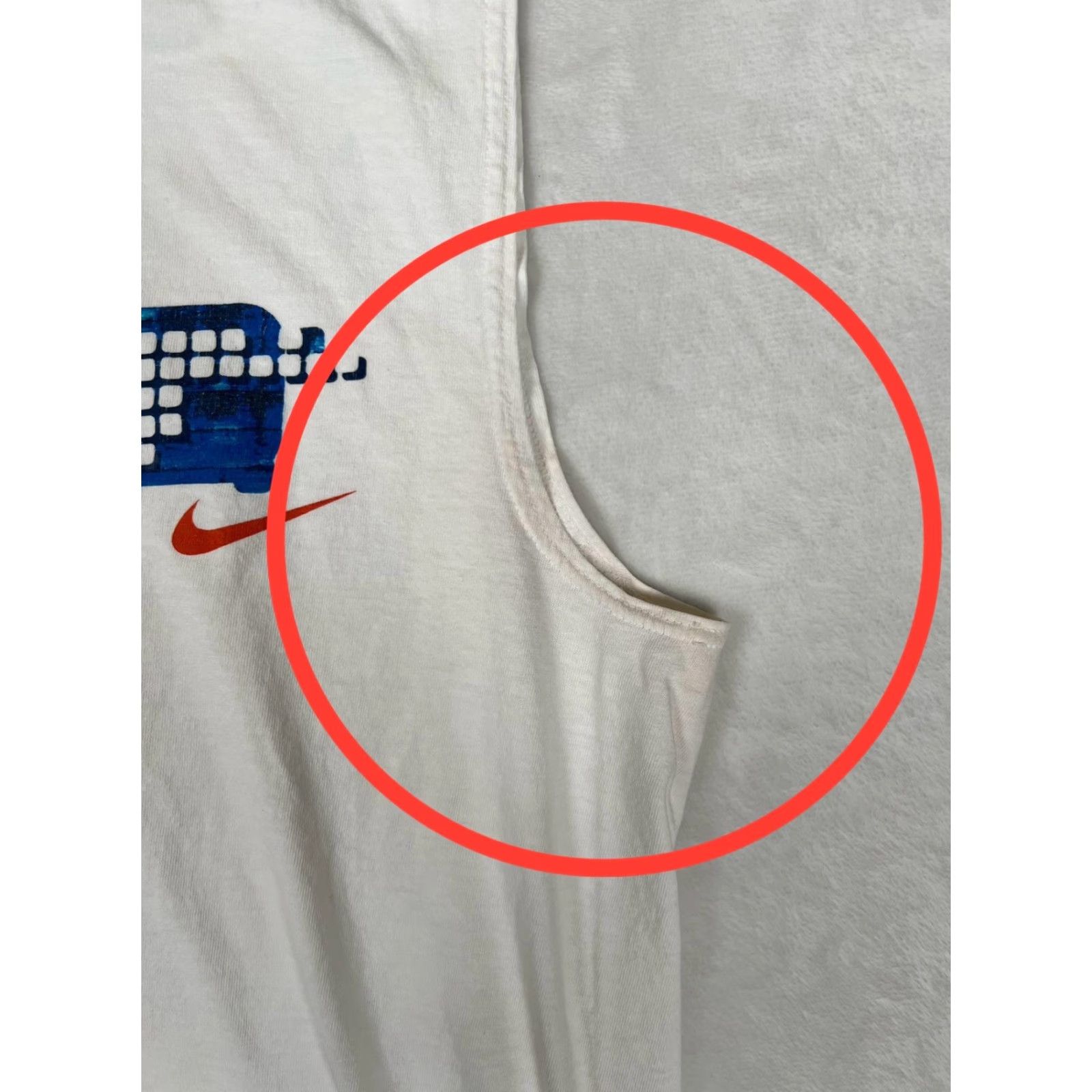 Nike VINTAGE Nike Shirt Mens XL White Sleeveless Y2K Graphic Muscle Tee Athletic Swoosh Size US XL / EU 56 / 4 - 4 Thumbnail