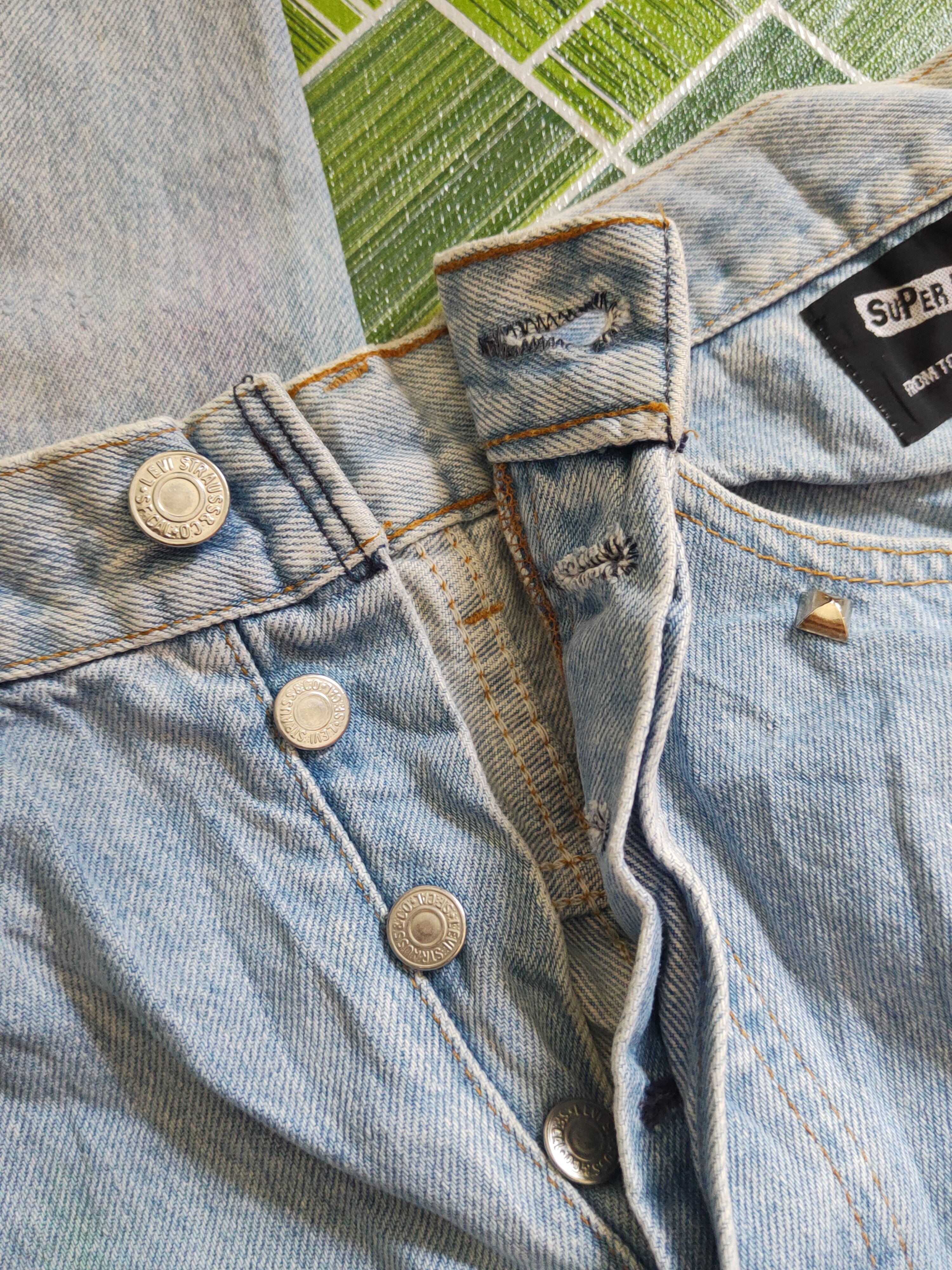 Levi's DL 501 Levi's X Super Lovers Distressed Ripped denim #S2358 Size US 28 / EU 44 - 17 Thumbnail