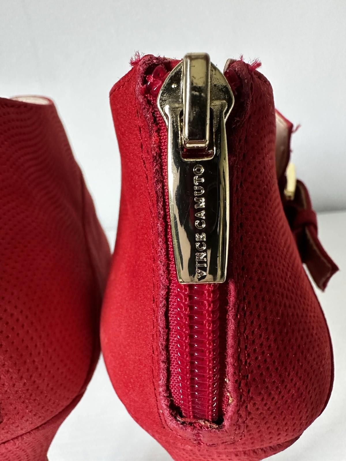 Vince Camuto Vince Camuto Hensley Women's Red Suede 4" Heels Size 7 Size US 7 / IT 37 - 5 Thumbnail