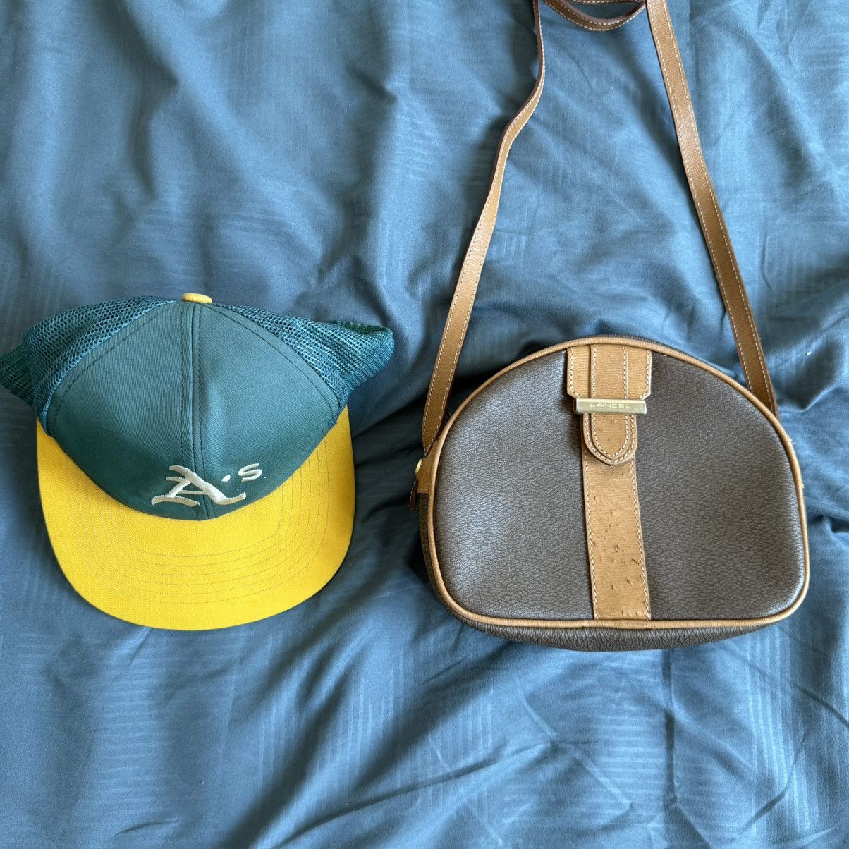 Designer × Genuine Leather × Lancel Lancel Leather Sling Bag Size ONE SIZE - 7 Thumbnail