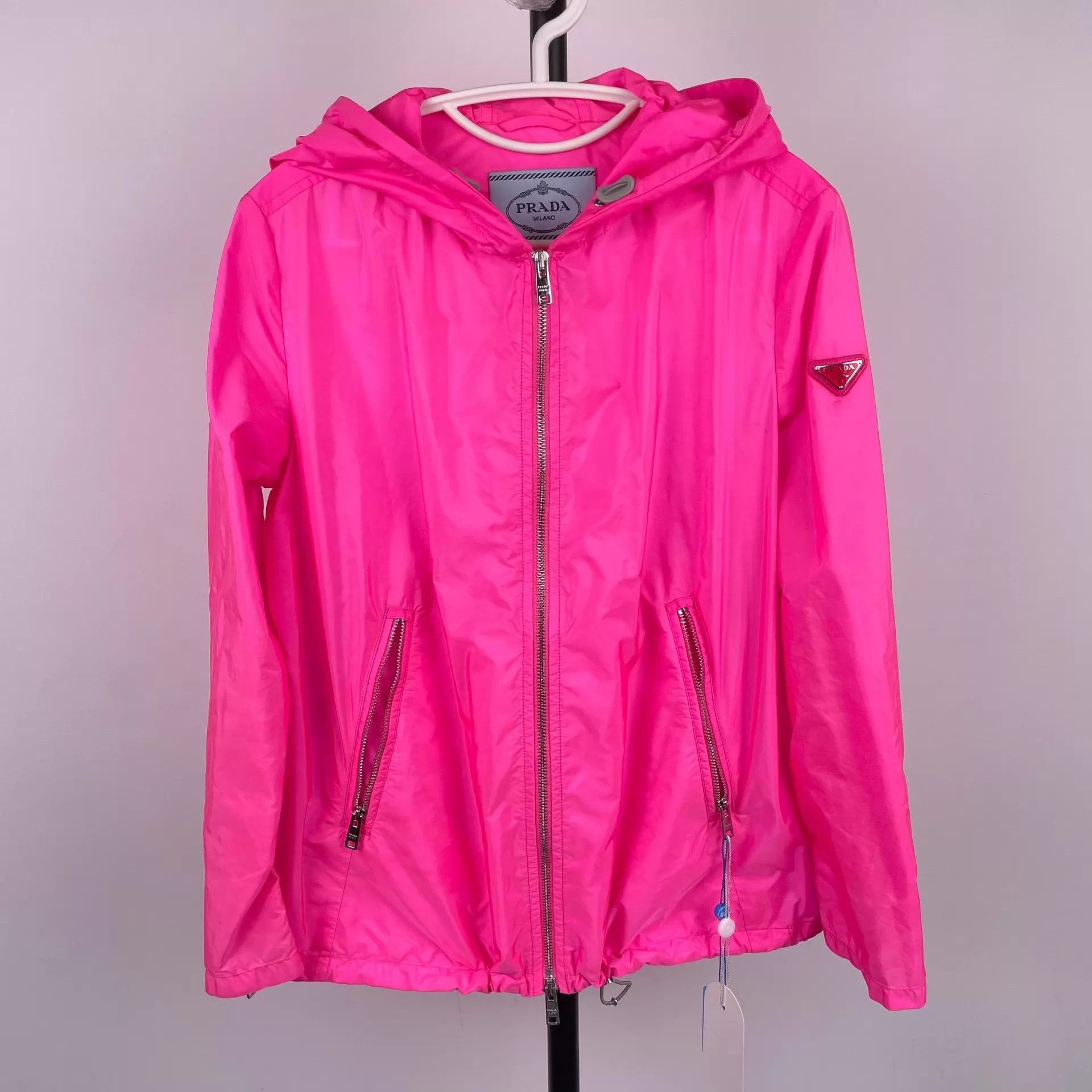 Prada Prada Fuchsia UV Jacket Size 44 2019 Size M / US 6-8 / IT 42-44 - 1 Thumbnail
