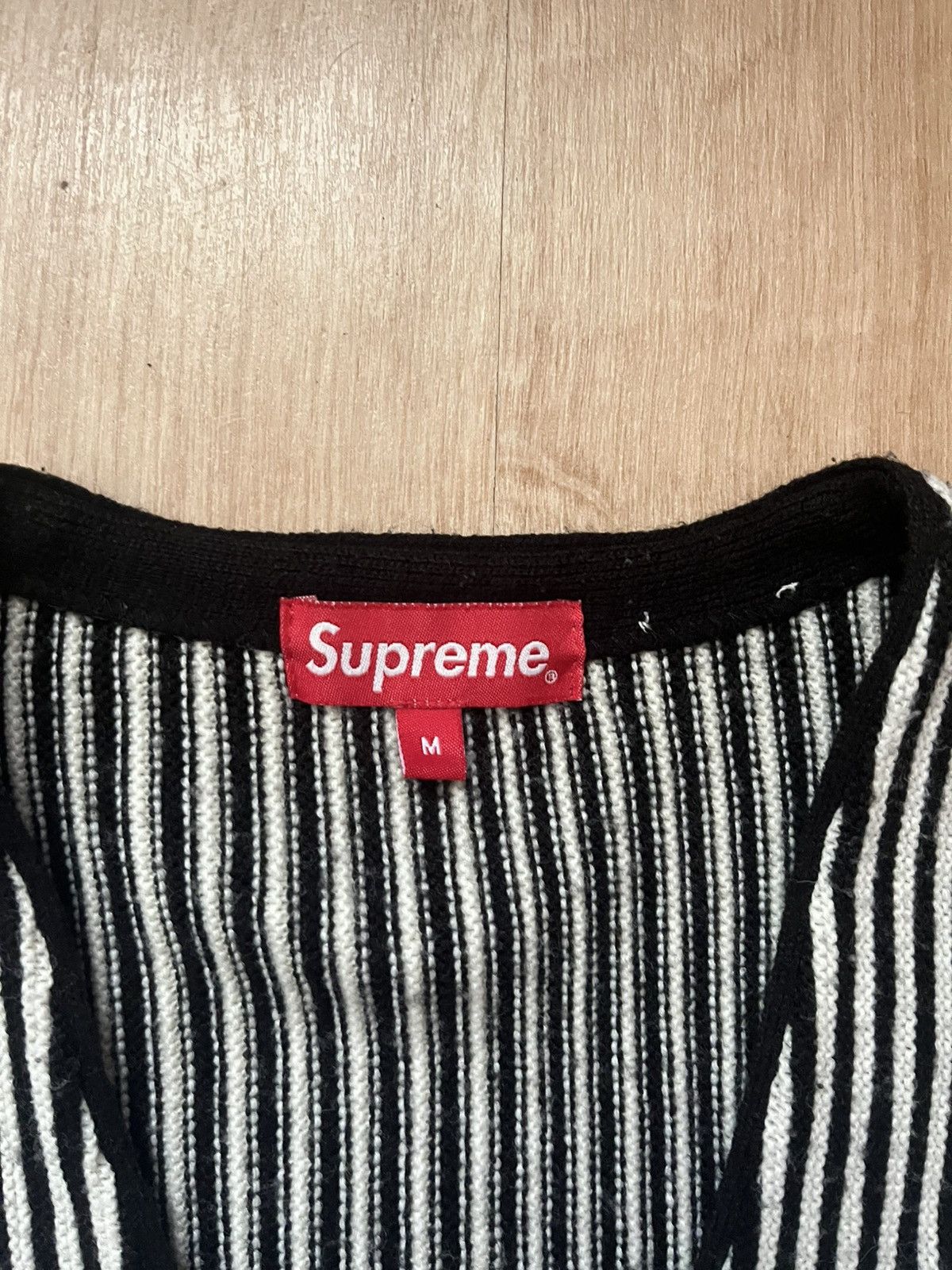 Supreme Supreme SS17 Micro Stripe Cardigan Size US M / EU 48-50 / 2 - 3 Thumbnail